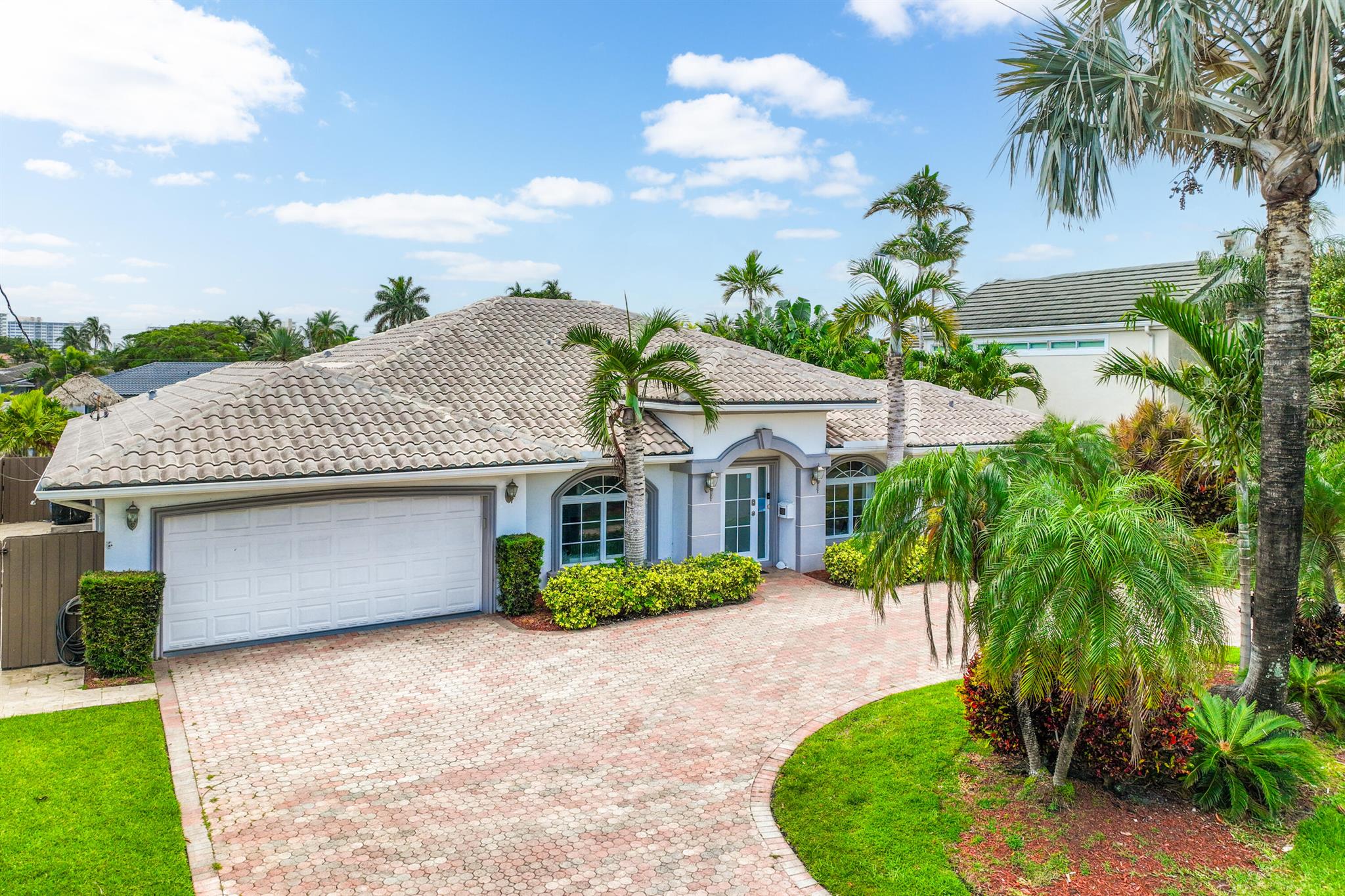 BERMUDA RIVIERA - Residential