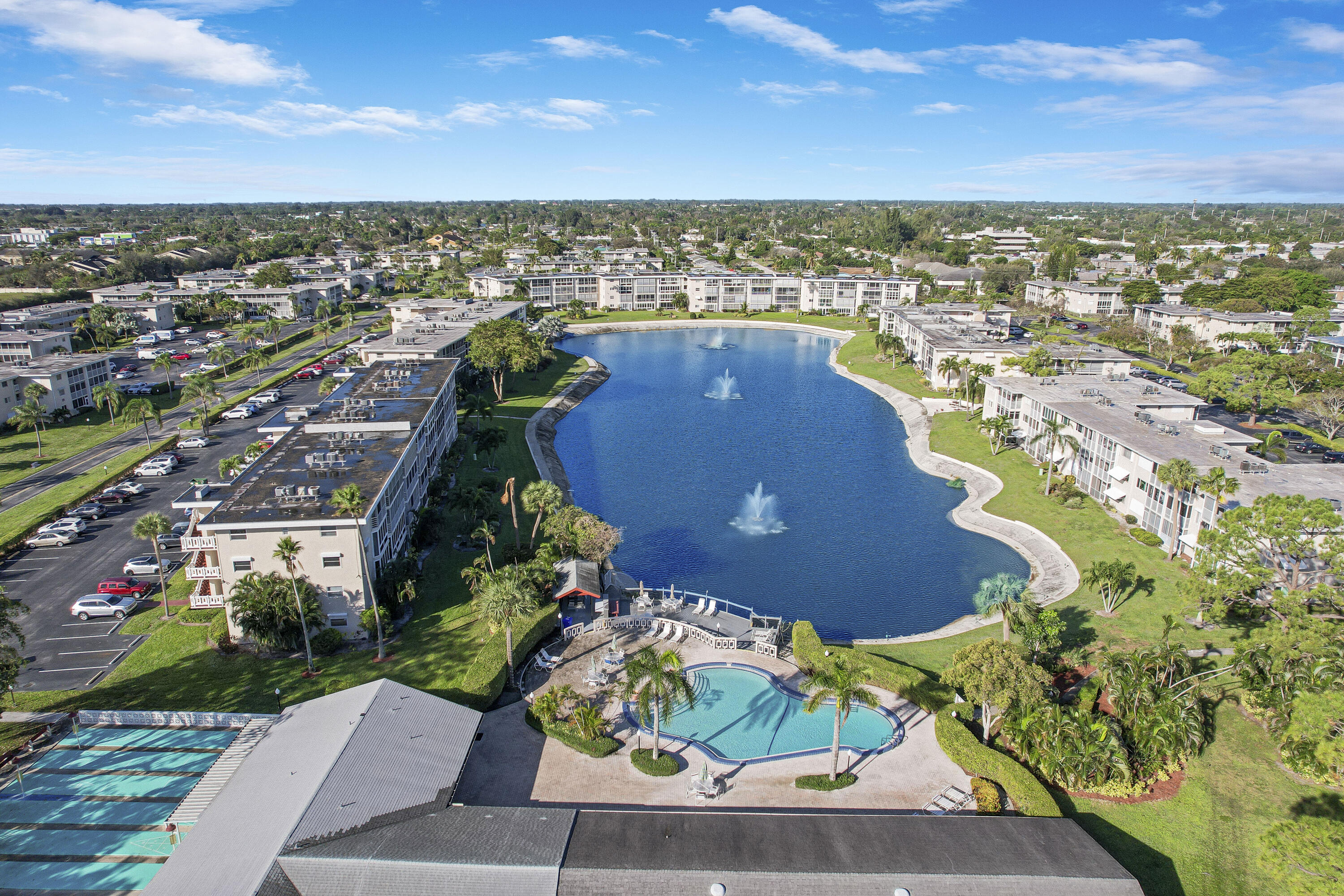 LAKE CLARKE GARDENS CONDO 21 - Residential