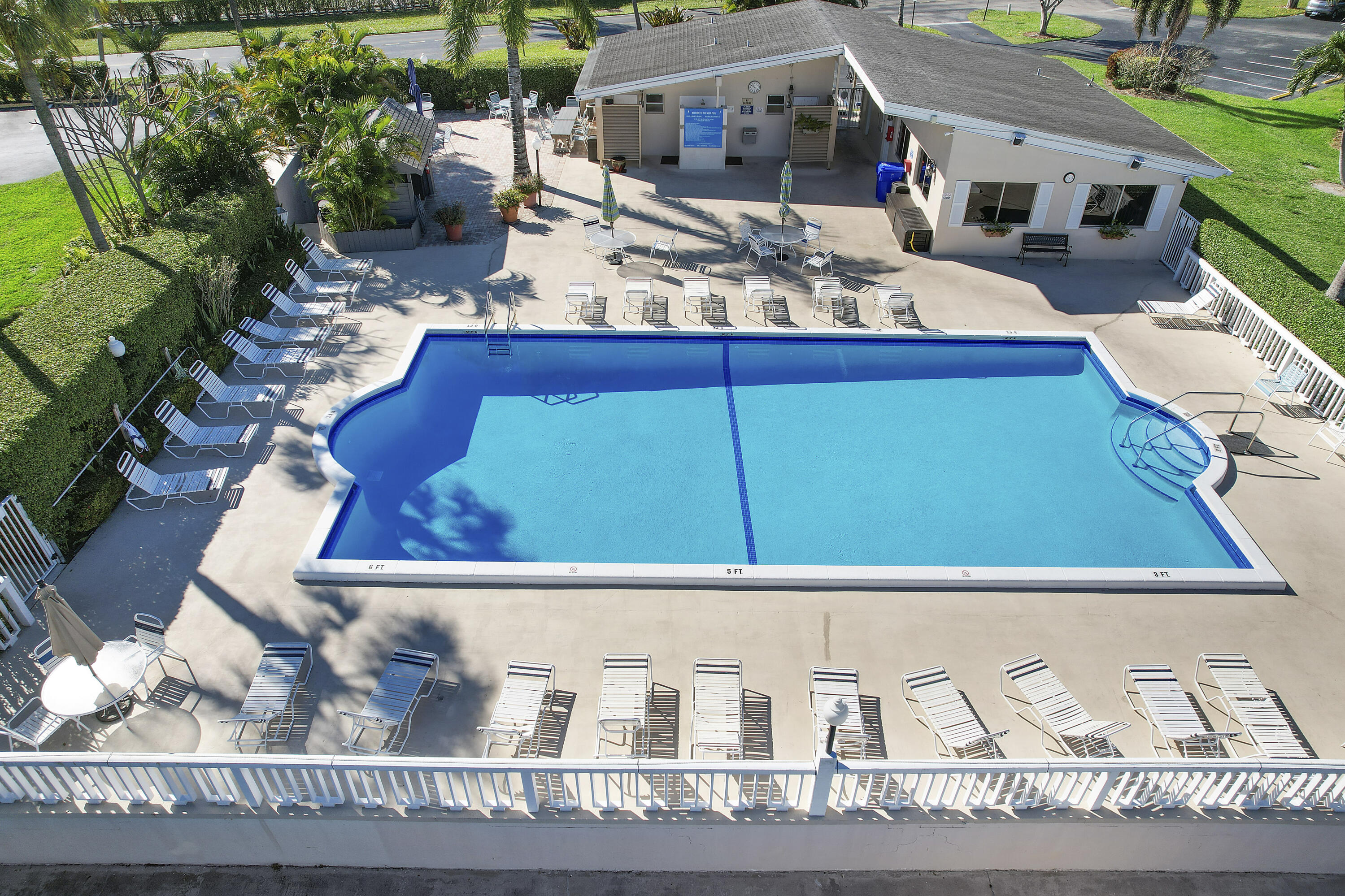 LAKE CLARKE GARDENS CONDO 21 - Residential