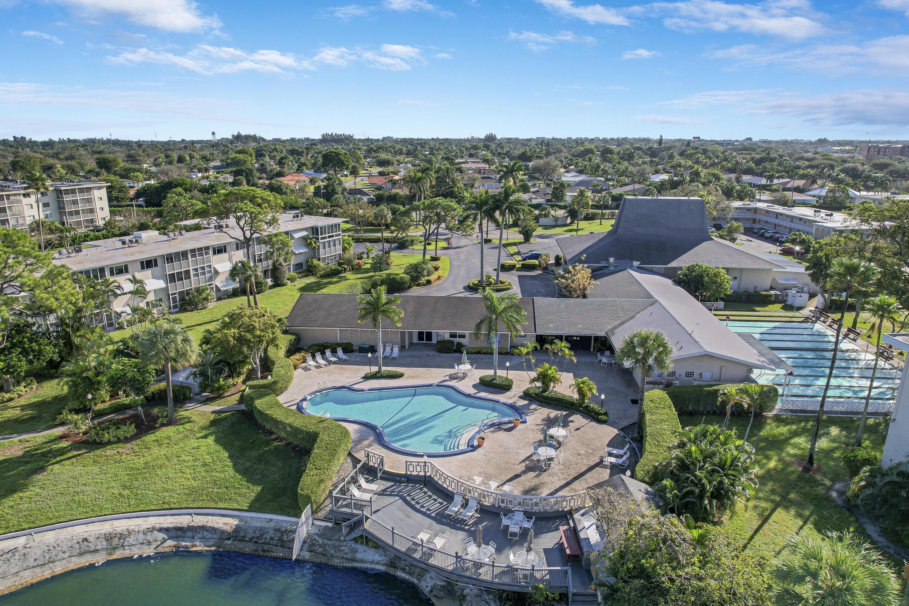 LAKE CLARKE GARDENS CONDO 21 - Residential