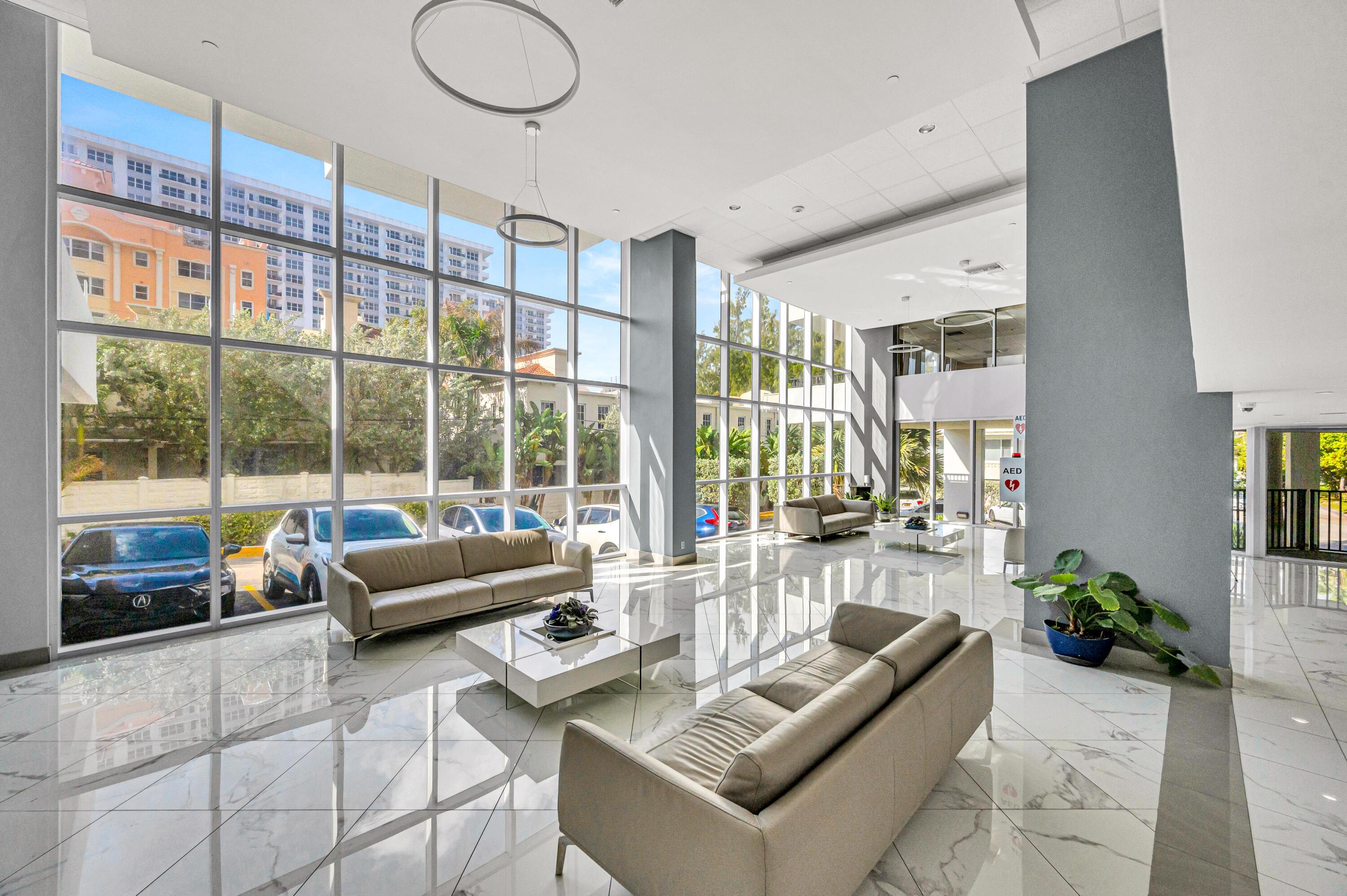 SILVER THATCH ATLANTIC PLAZA - Residential Lease