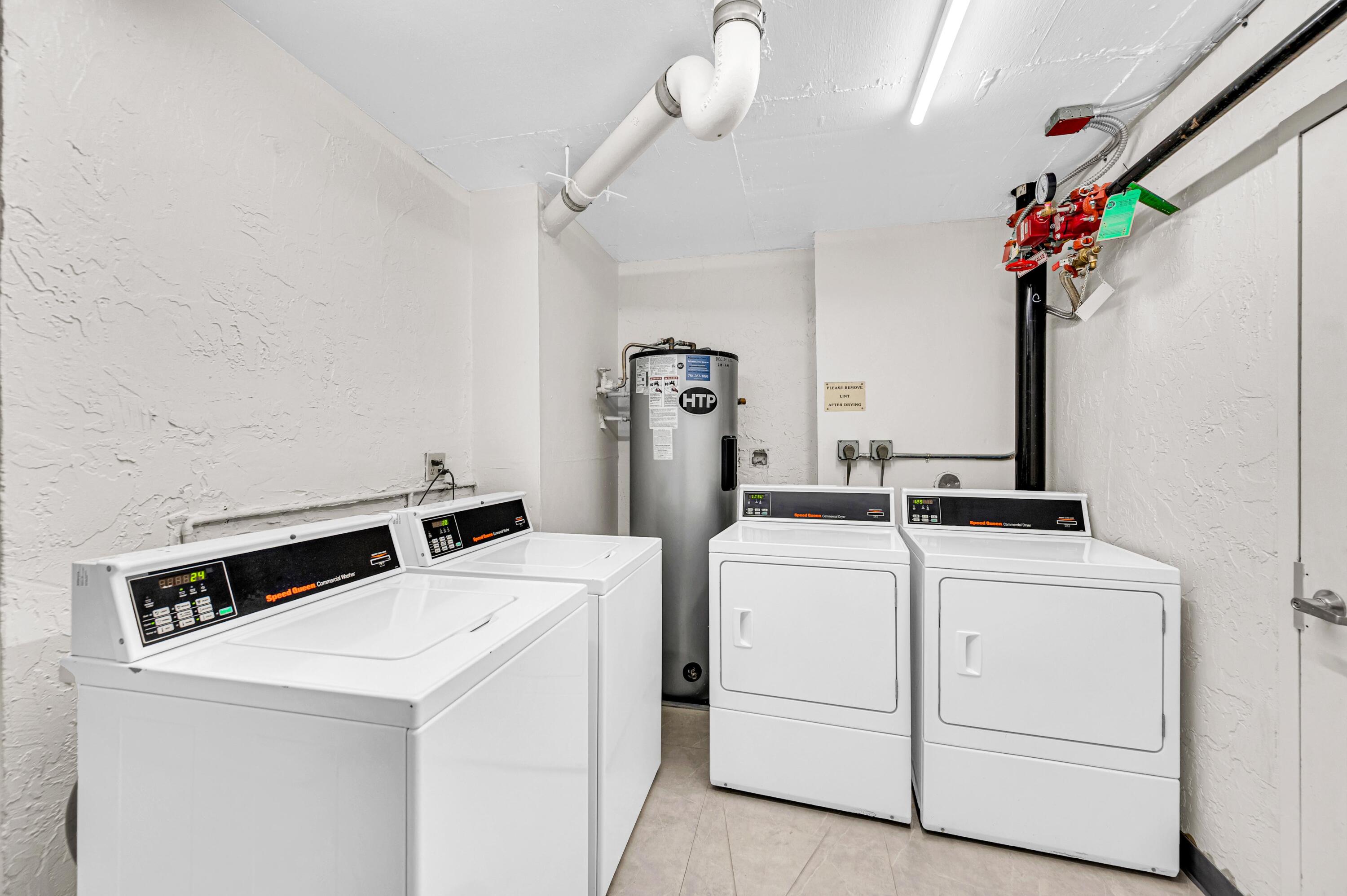 SILVER THATCH ATLANTIC PLAZA - Residential Lease