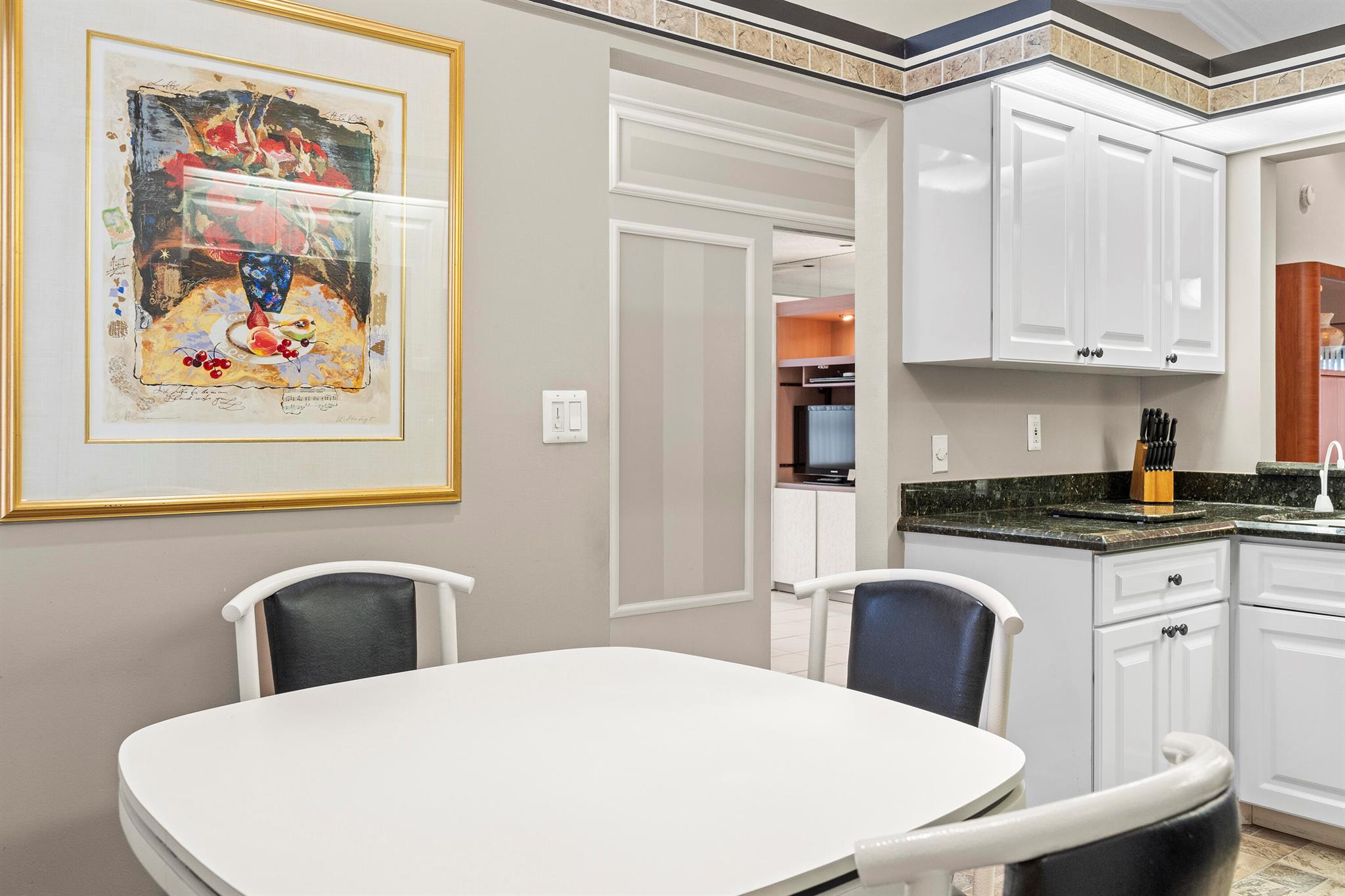 HUNTINGTON POINTE - Residential