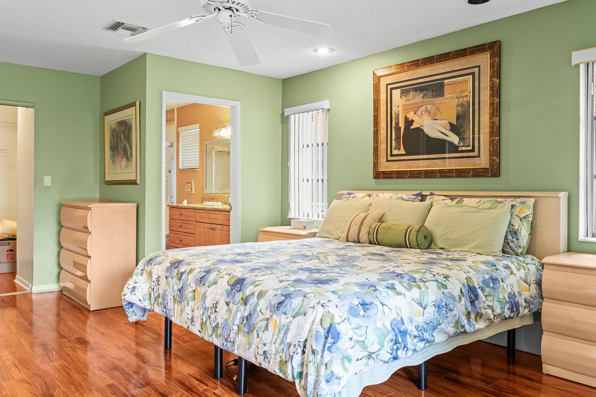 HUNTINGTON POINTE - Residential