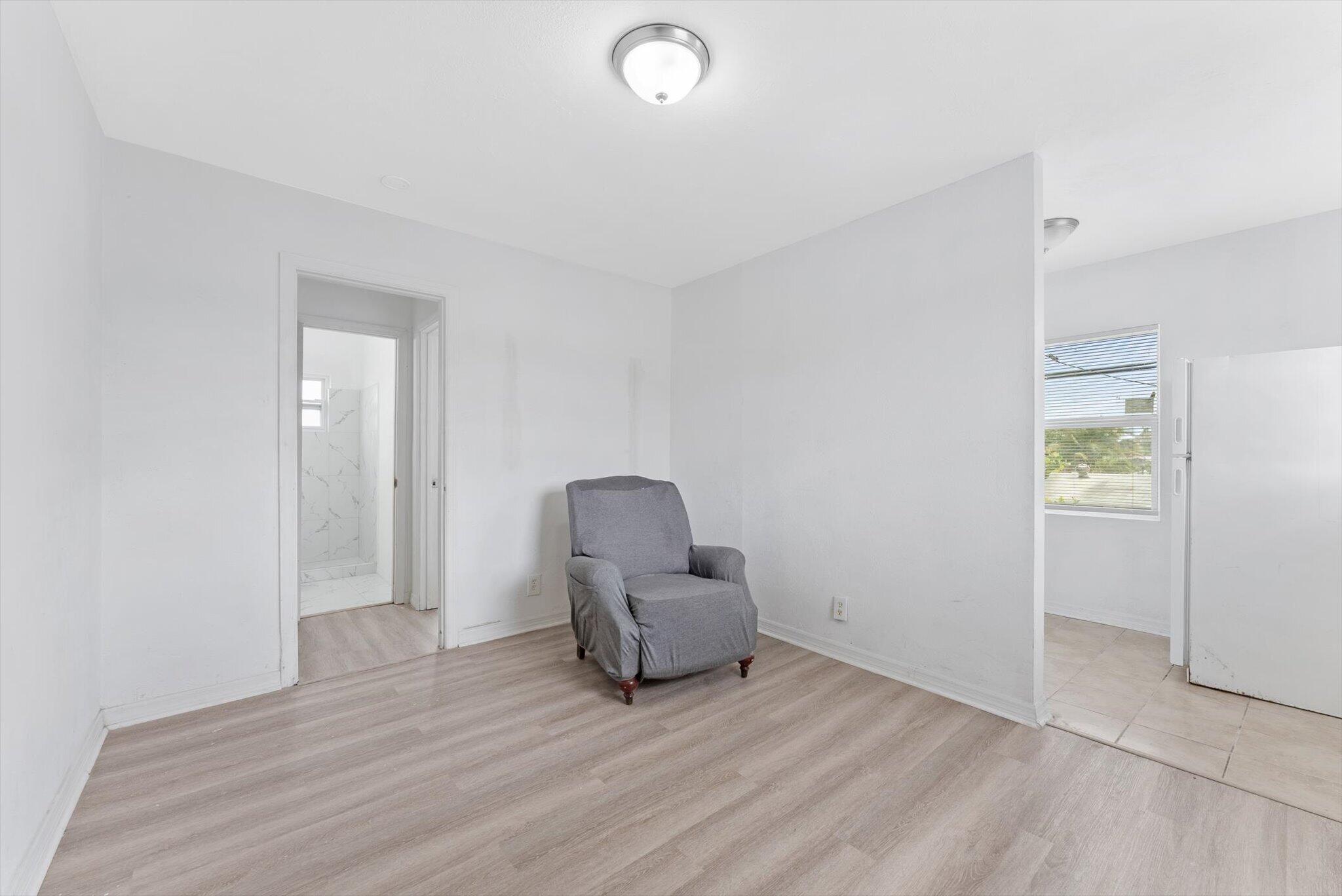 526 NW 12th Avenue