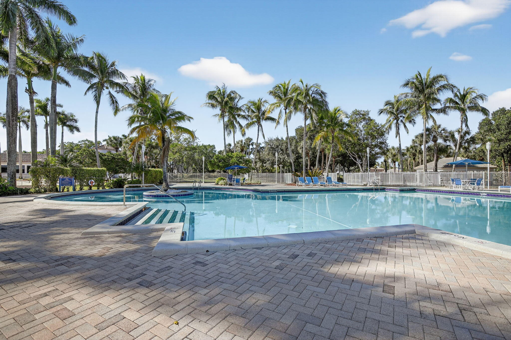 Pembroke Isles - Residential