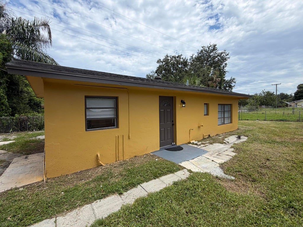 Photo of 2320 SUNRISE Drive #(Back Unit), West Palm Beach, FL 33415 (MLS # B26058532)