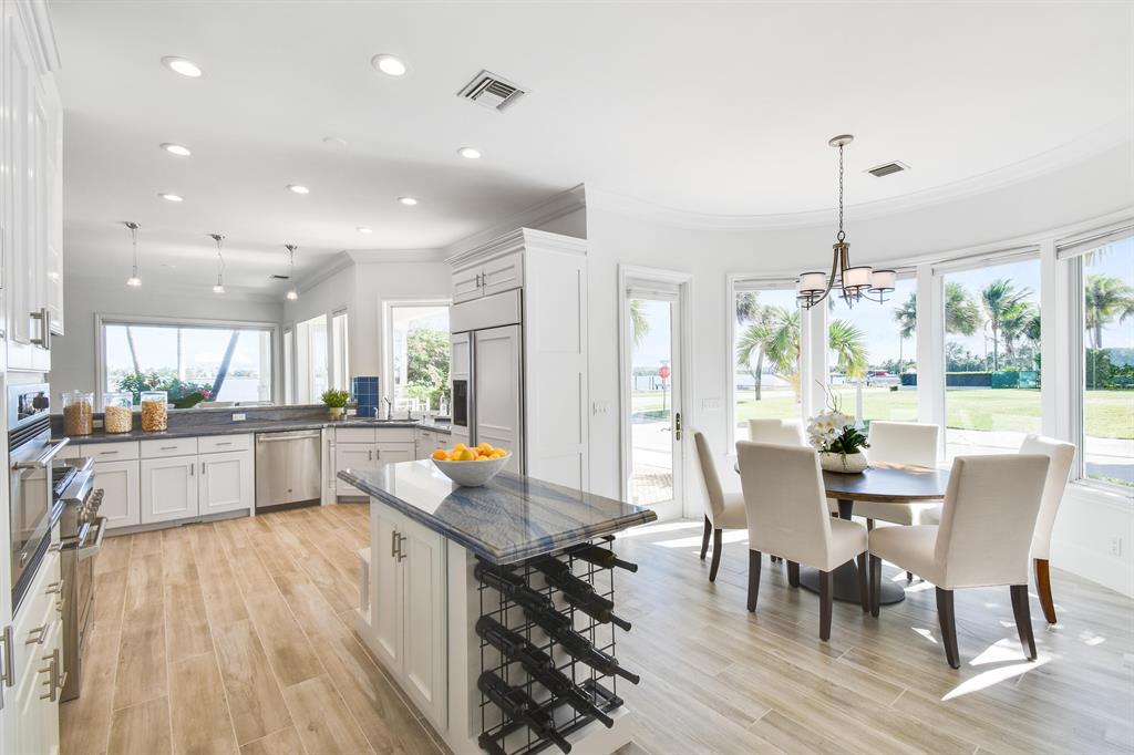 EDGEWATER - Residential