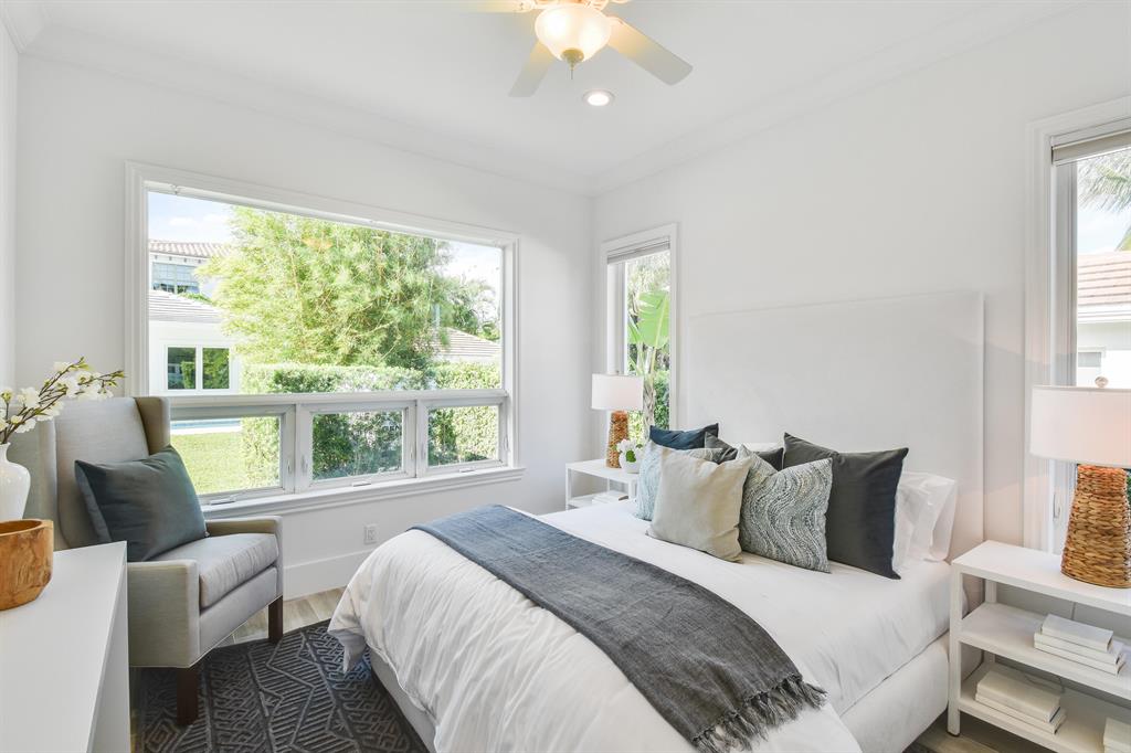 EDGEWATER - Residential