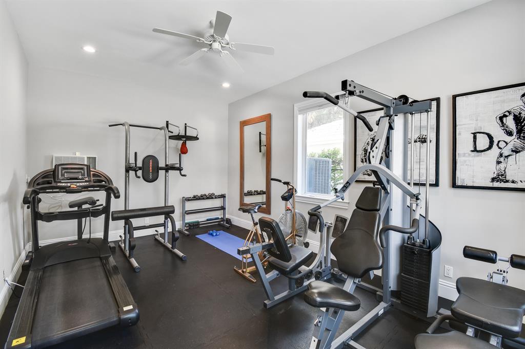 EDGEWATER - Residential