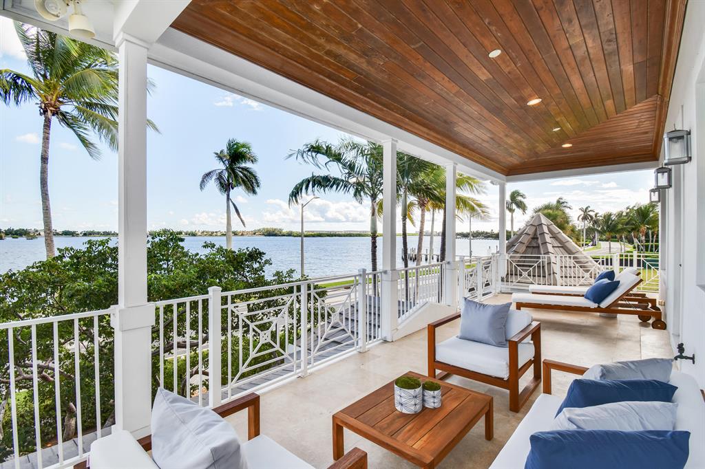 EDGEWATER - Residential