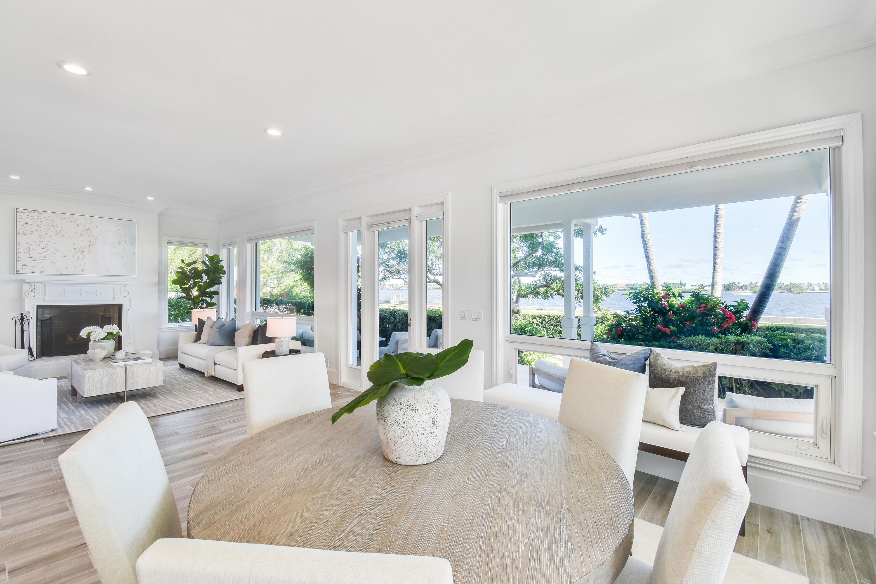 EDGEWATER - Residential