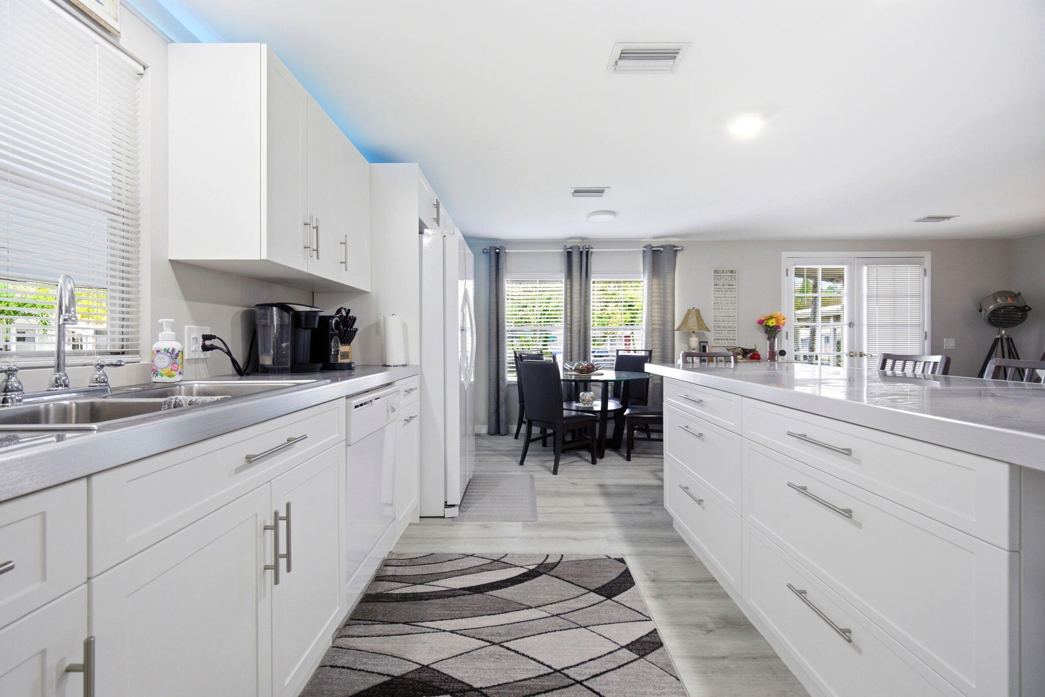 RAVENSWOOD GARDENS - Residential