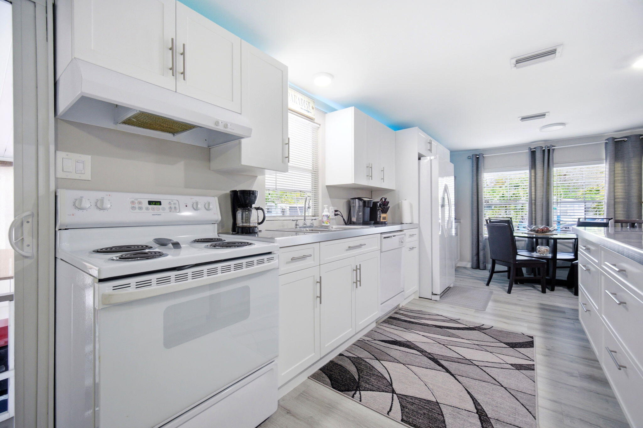 RAVENSWOOD GARDENS - Residential