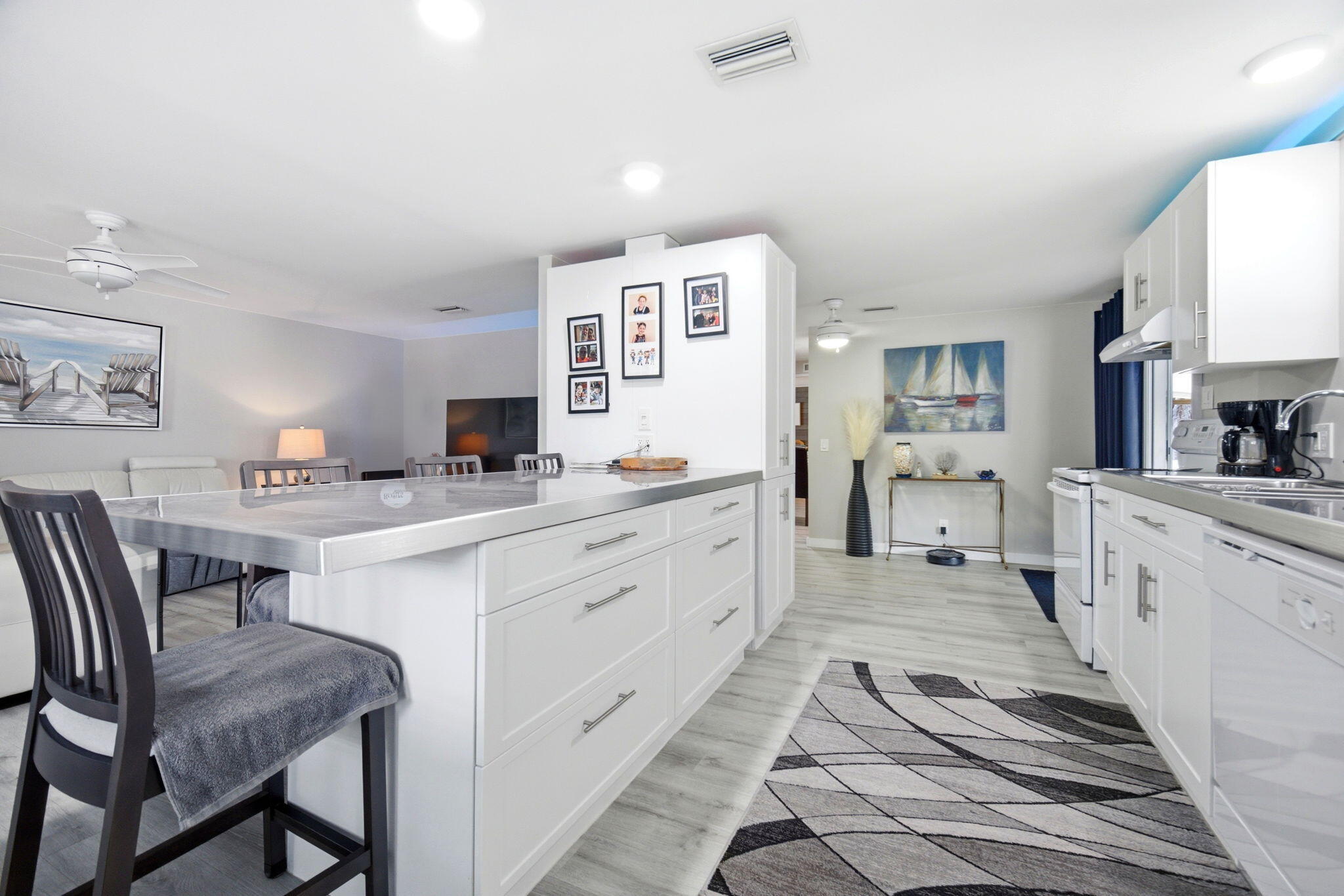 RAVENSWOOD GARDENS - Residential