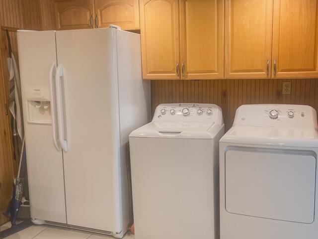 REGENCY TOWER CONDO - Residential Lease