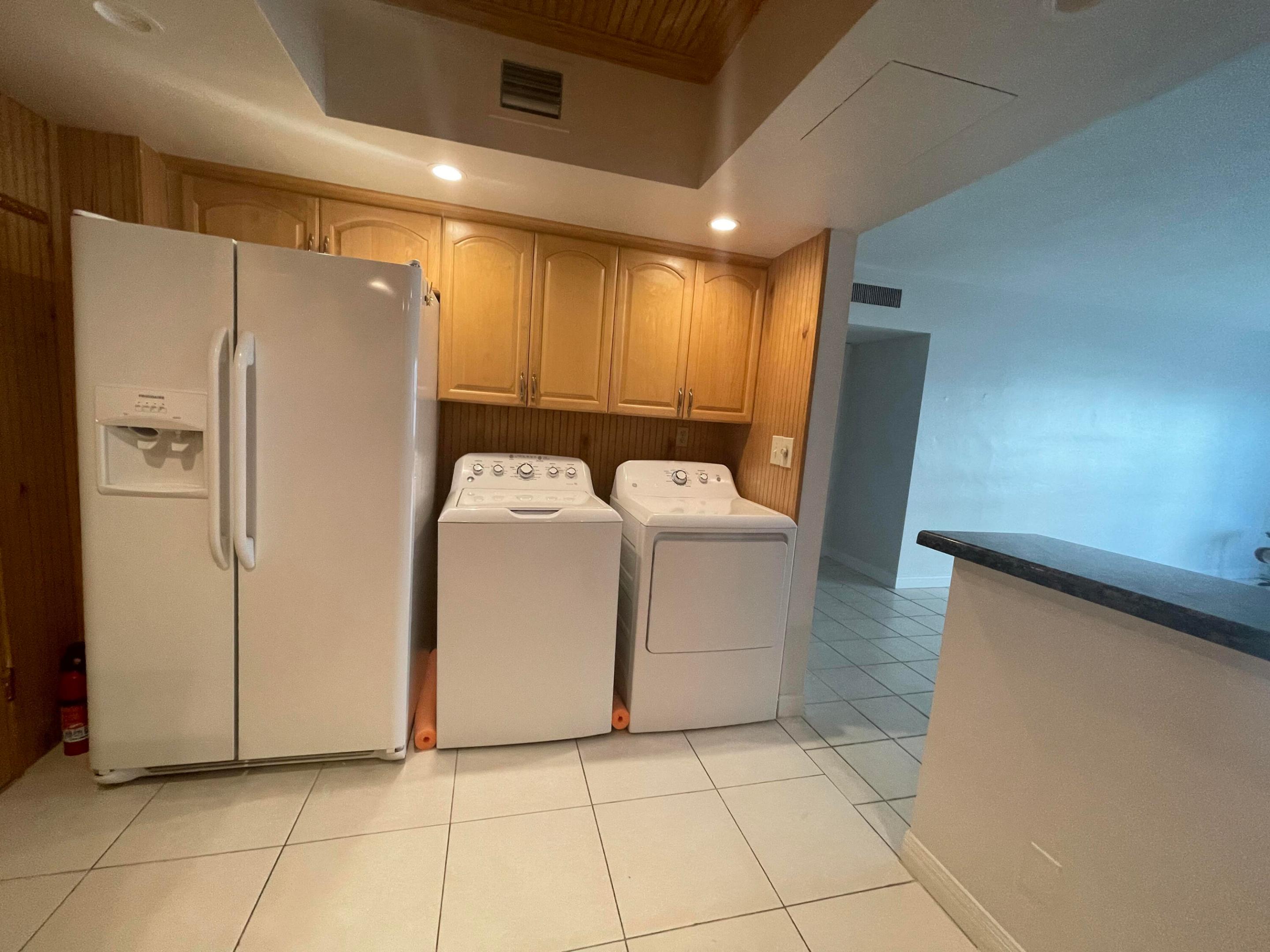 REGENCY TOWER CONDO - Residential Lease