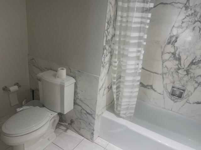 REGENCY TOWER CONDO - Residential Lease