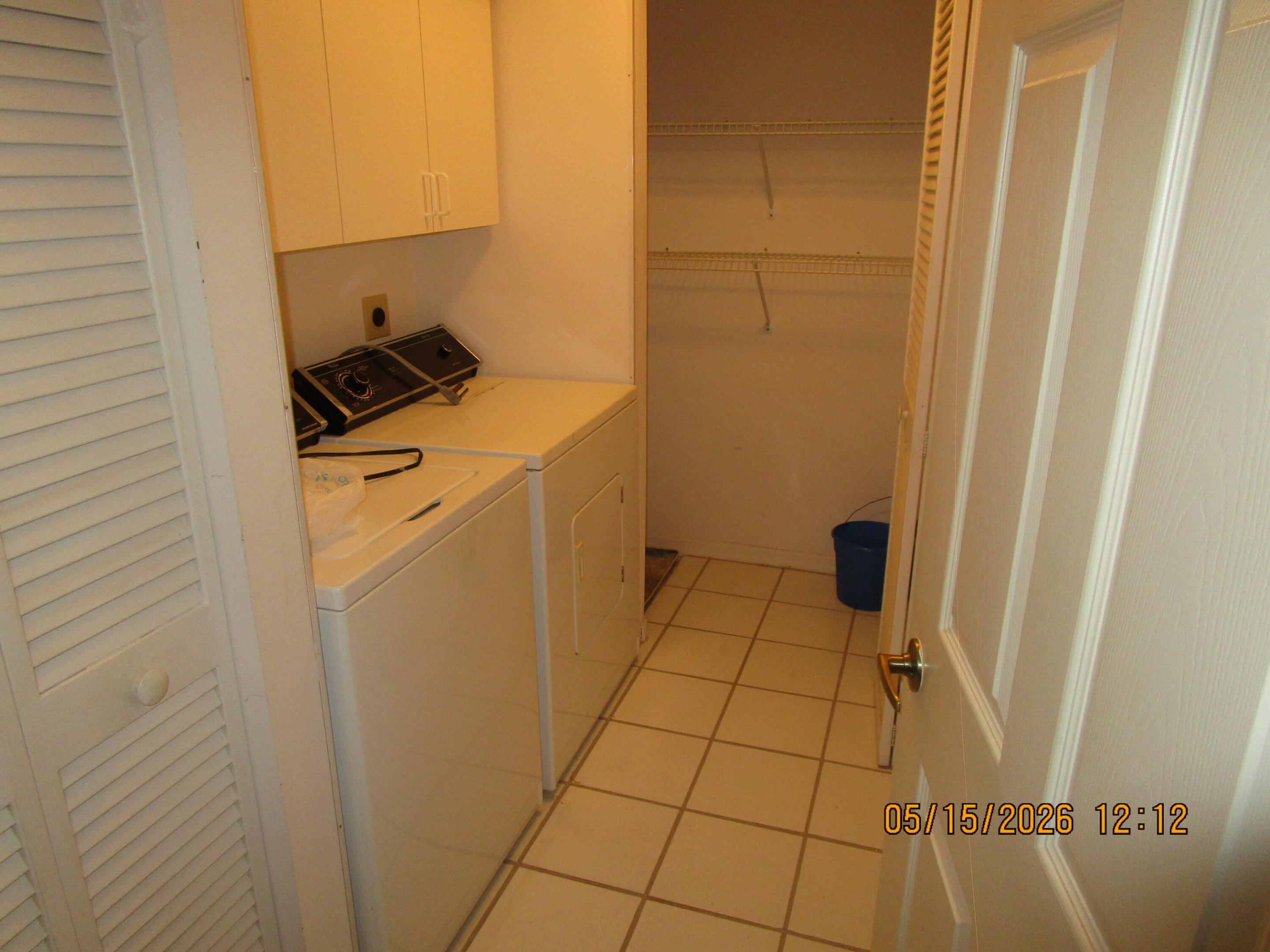 SUNRISE LAKES 194 CONDO - Residential