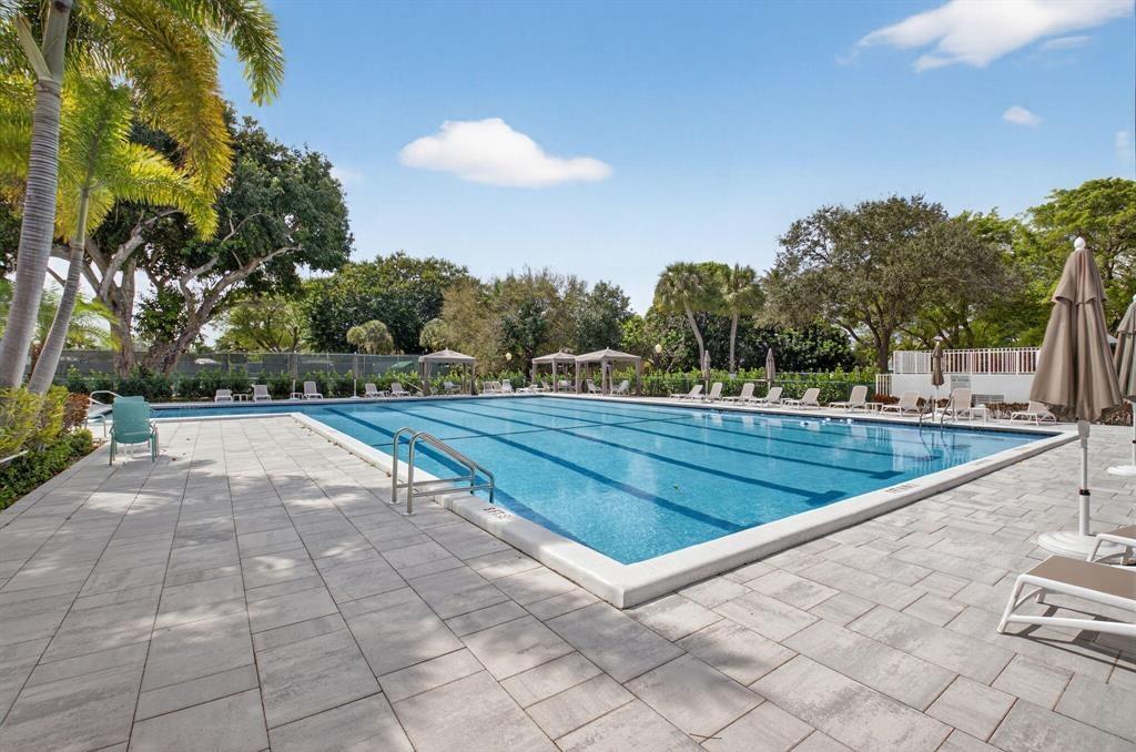 BOCA RATON BATH & TENNIS CLUB - Residential