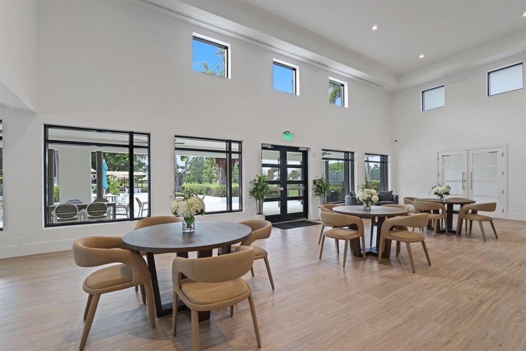 BOCA RATON BATH & TENNIS CLUB - Residential