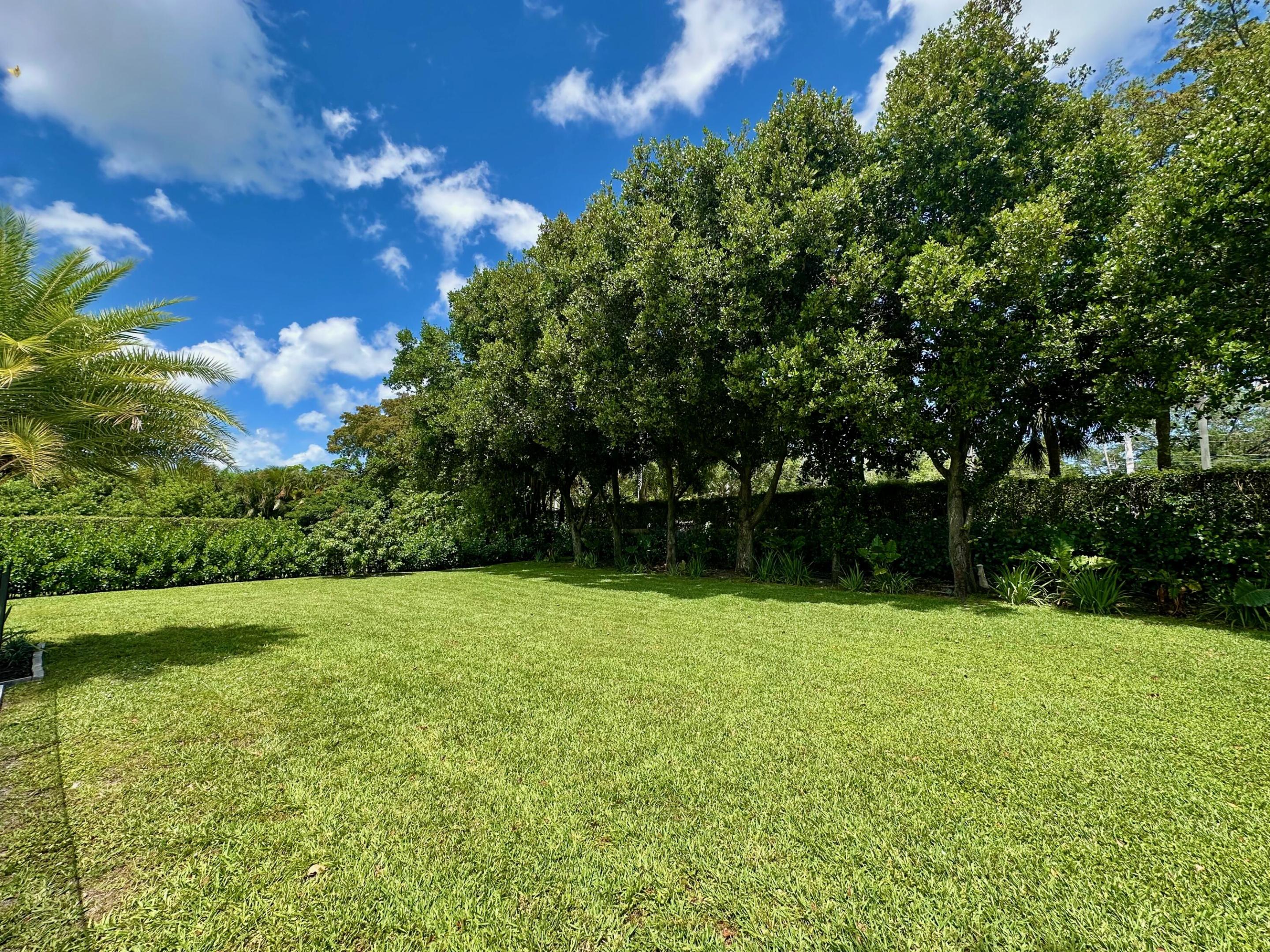 BOCA RATON BATH & TENNIS CLUB - Residential