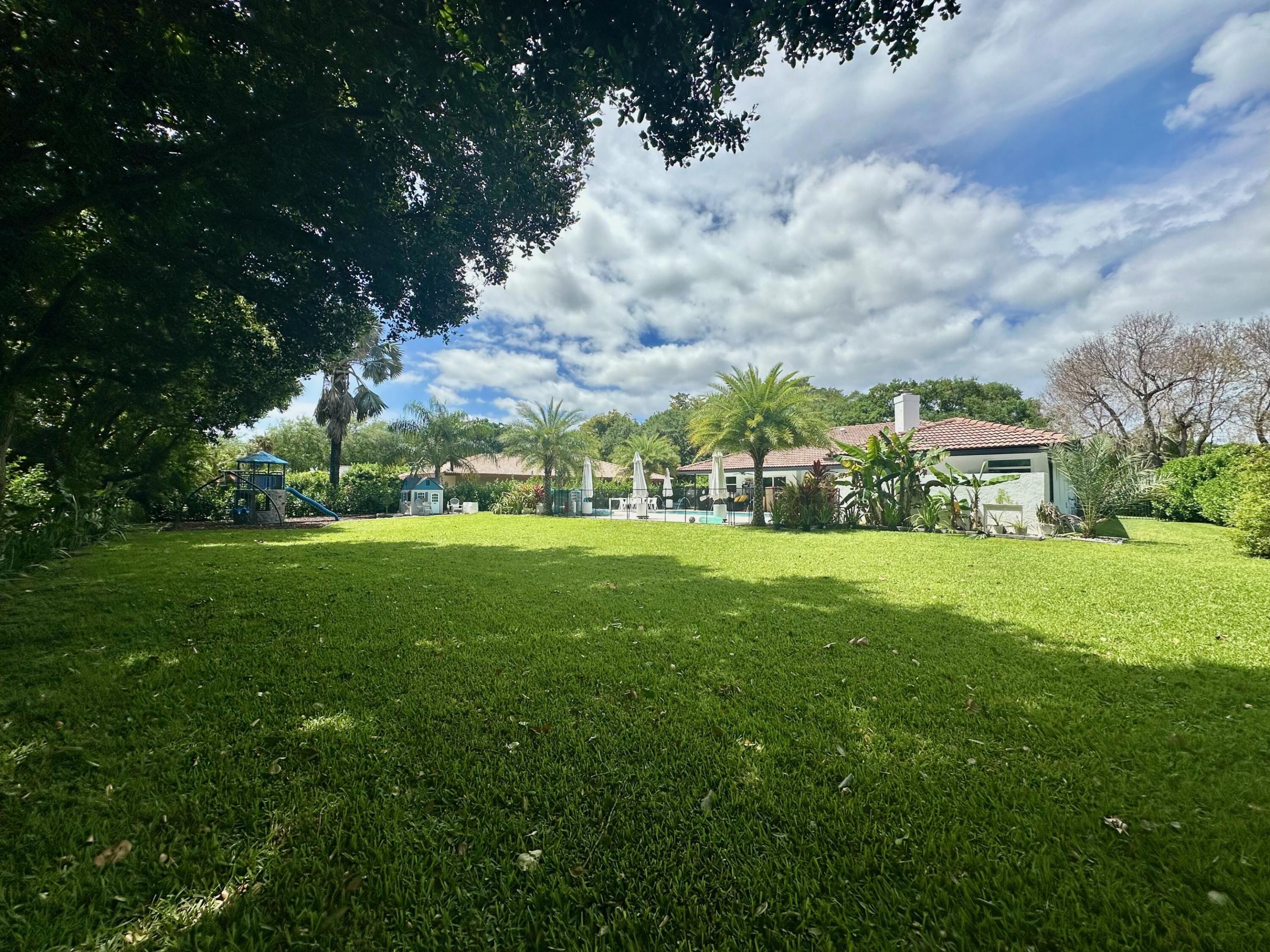 BOCA RATON BATH & TENNIS CLUB - Residential