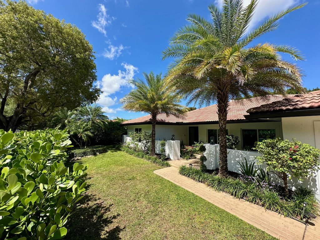 Photo of 2804 Banyan Boulevard Circle NW, Boca Raton, FL 33431 (MLS # B26021530)