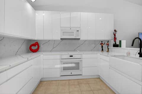 Tiny photo for 19592 Planters Point Drive, Boca Raton, FL 33434 (MLS # B26032183)