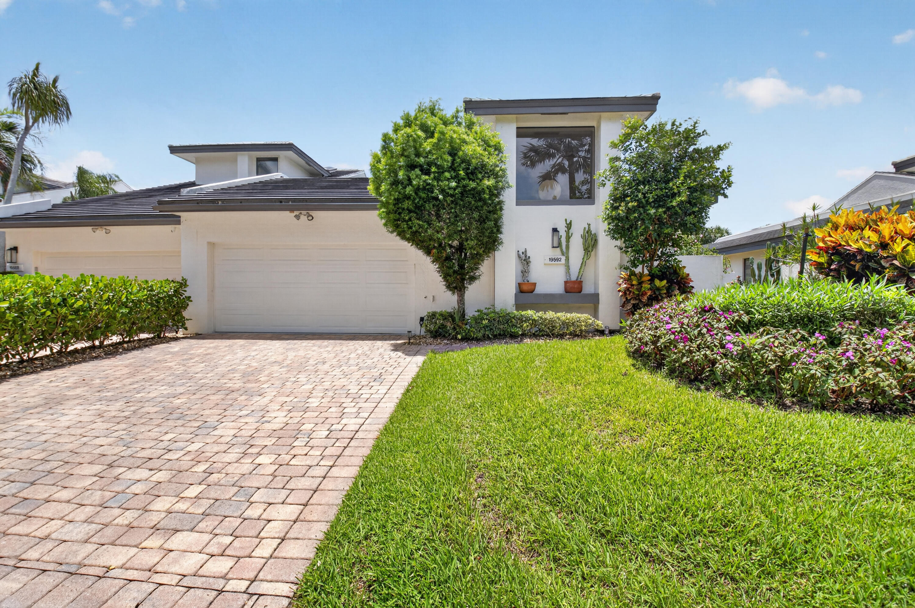 19592 Planters Point Drive