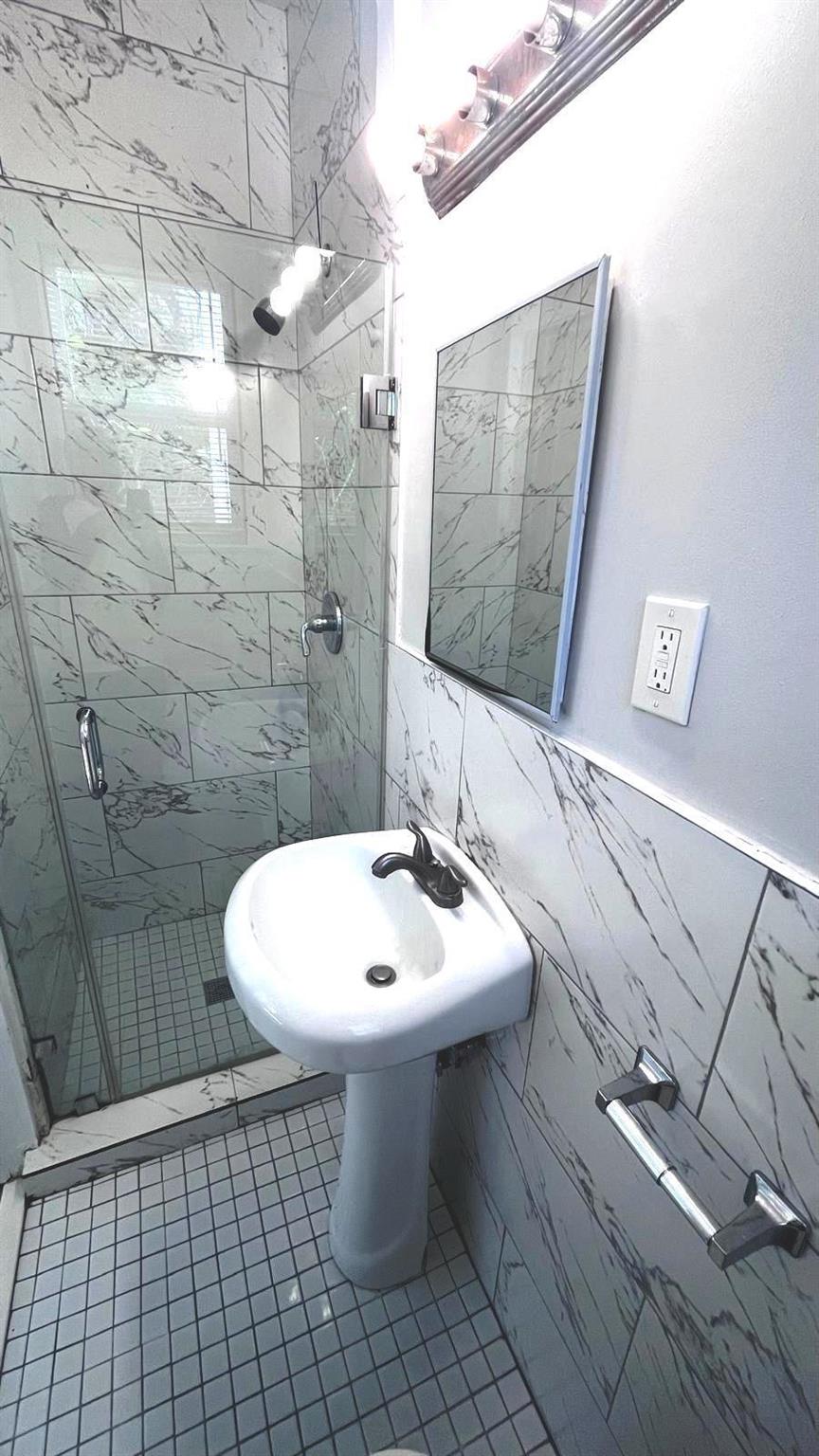 LAKE WORTH TOWN OF - Residential Lease