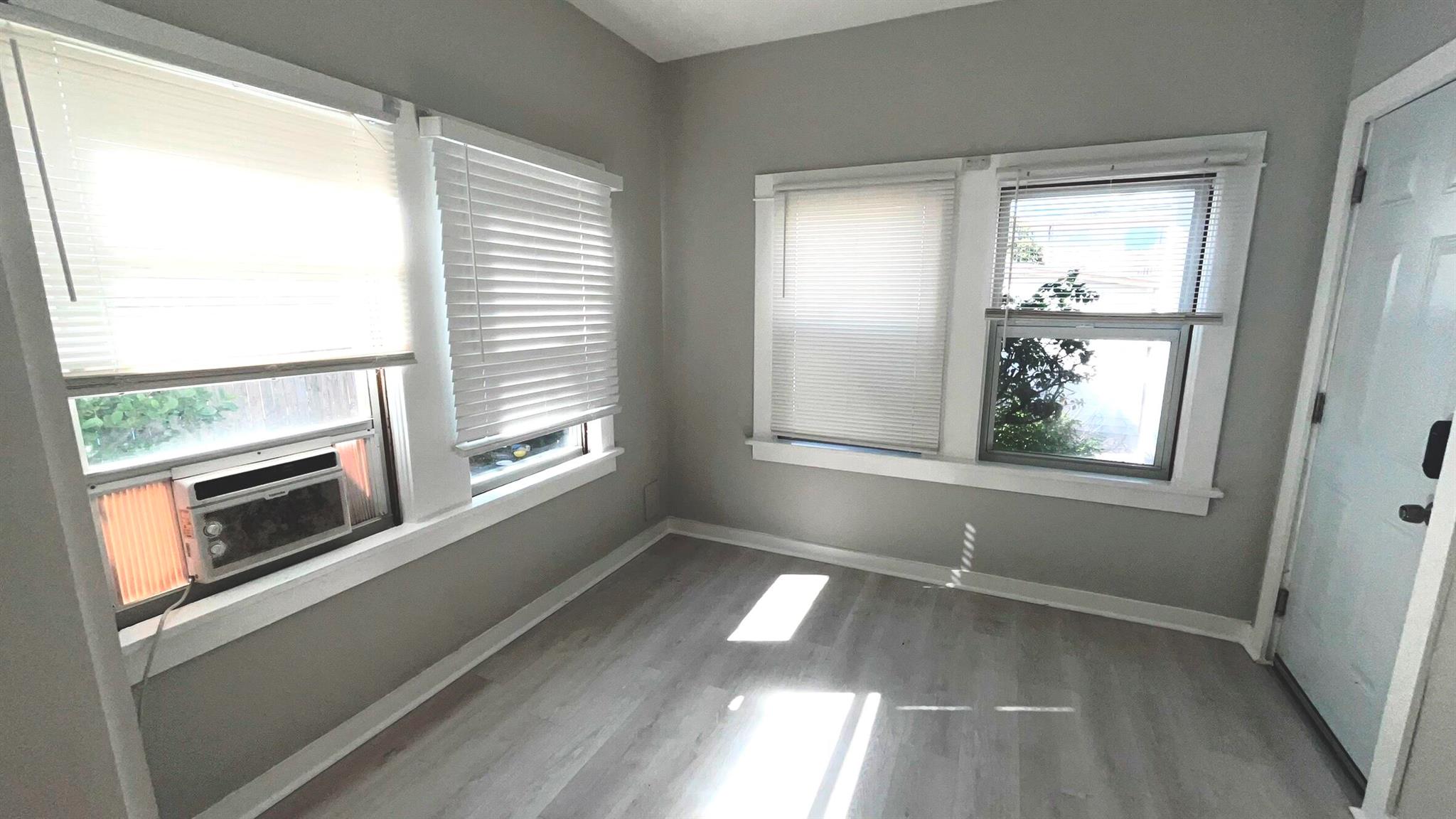 LAKE WORTH TOWN OF - Residential Lease