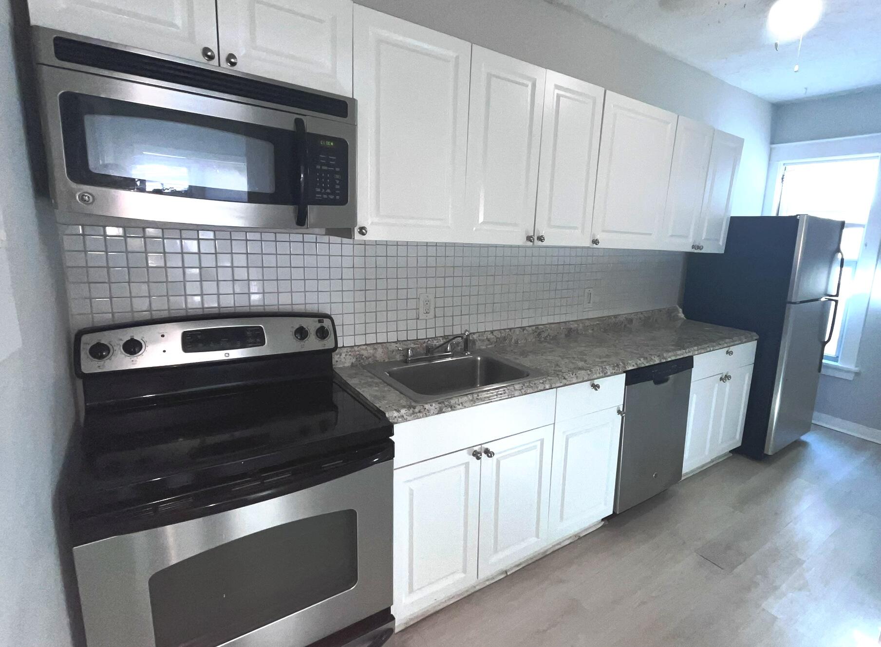 LAKE WORTH TOWN OF - Residential Lease