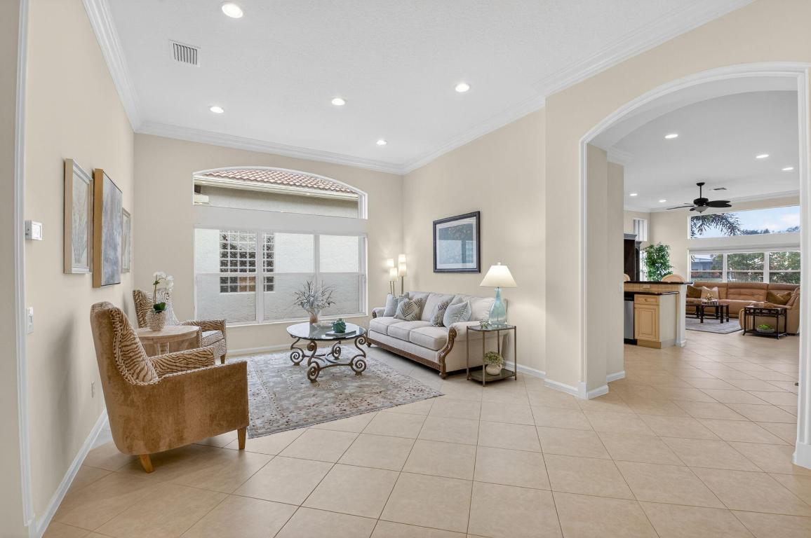 6882 Venidita Beach Drive