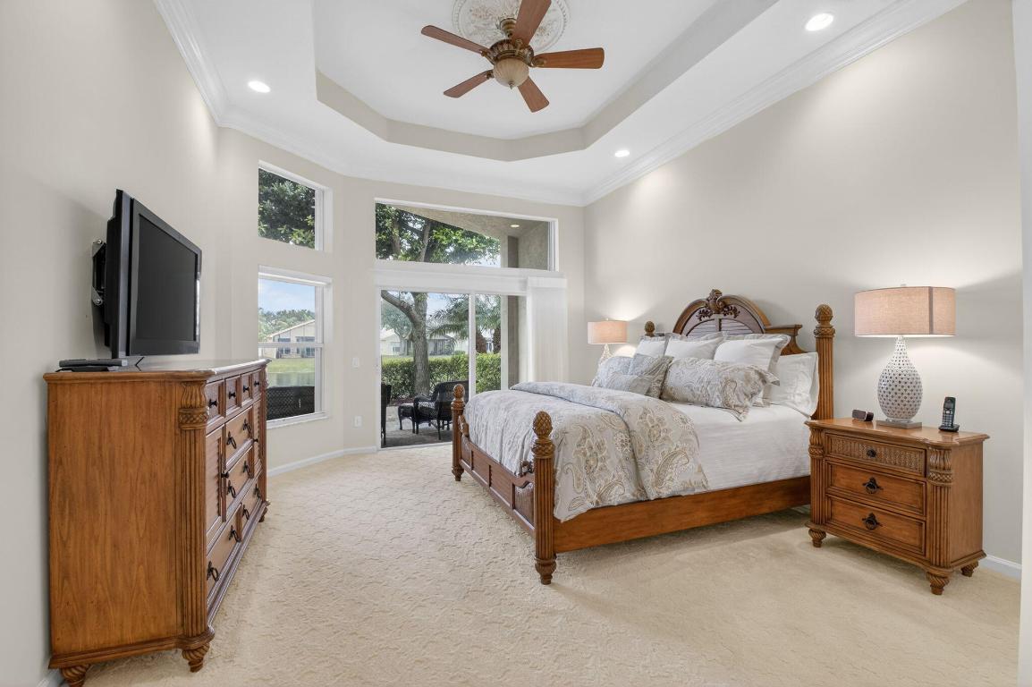 VALENCIA PALMS - Residential