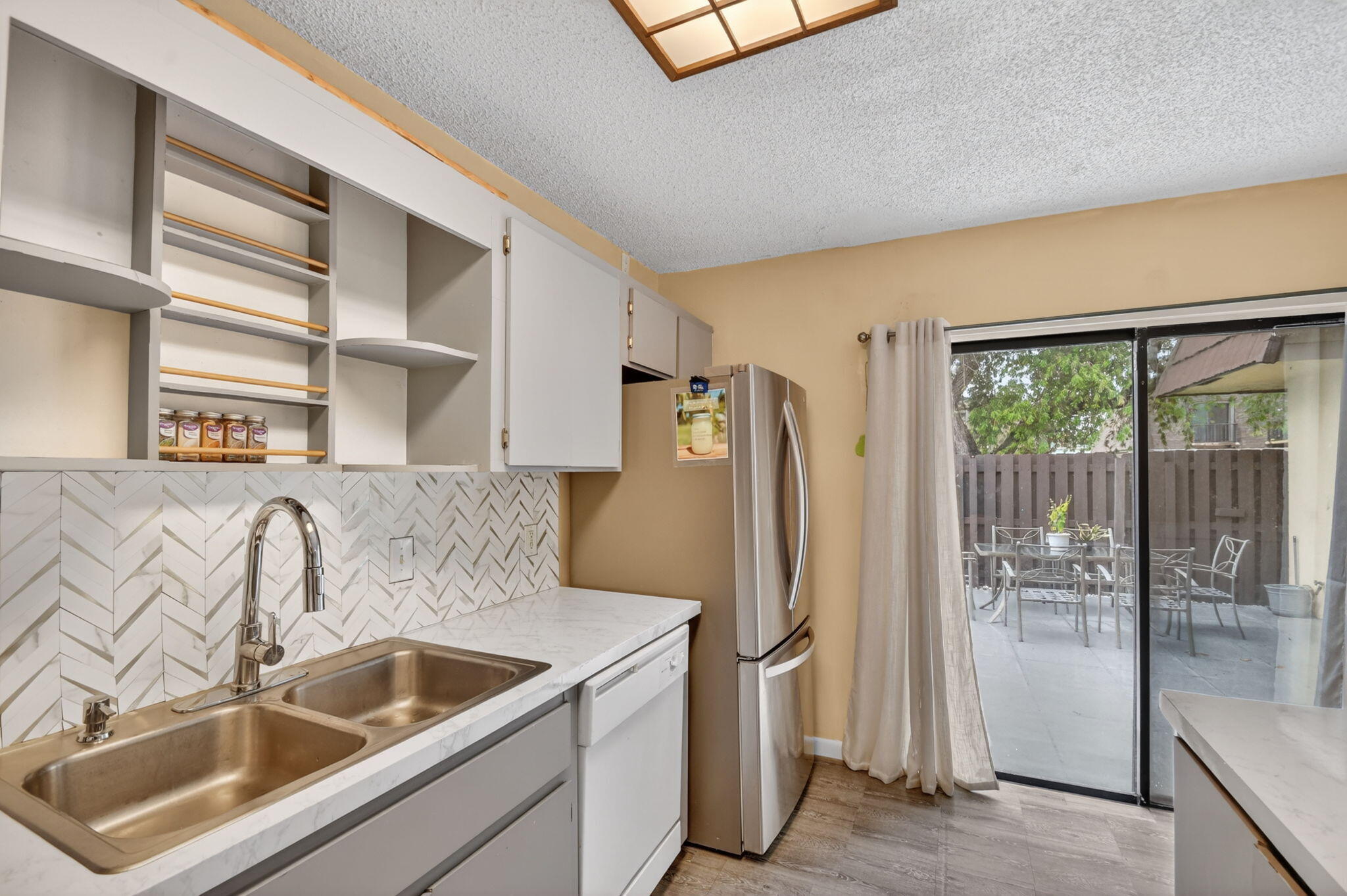 VILLAGE OF TURNBERRY PH II - Residential