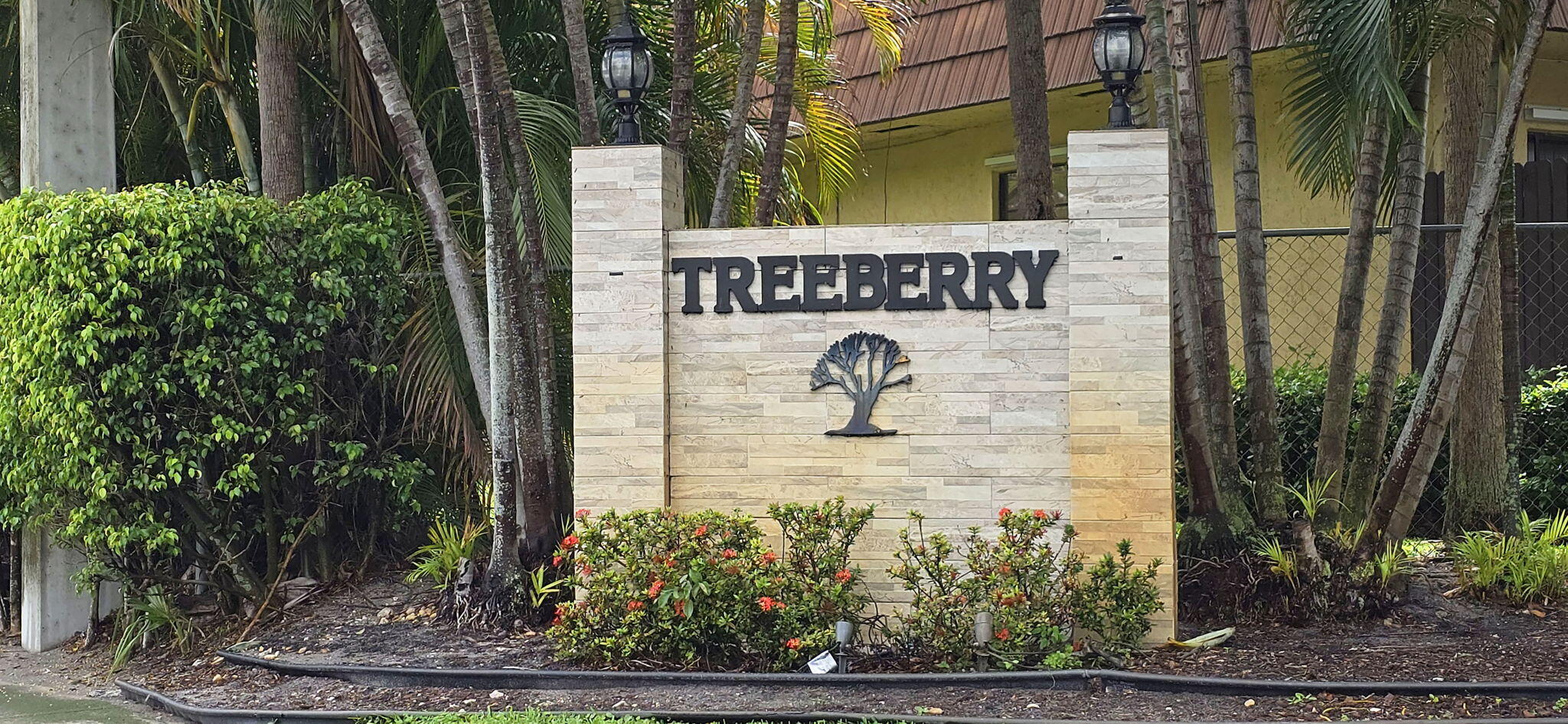 VILLAGE OF TURNBERRY PH II - Residential
