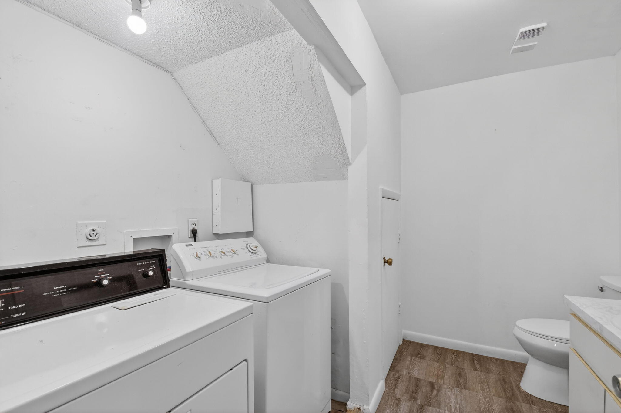 VILLAGE OF TURNBERRY PH II - Residential