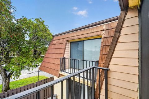 Tiny photo for 4175 Turnberry Circle #1102, Lake Worth, FL 33467 (MLS # B26017807)