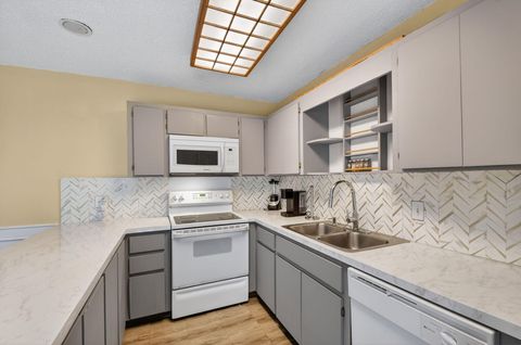 Tiny photo for 4175 Turnberry Circle #1102, Lake Worth, FL 33467 (MLS # B26017807)
