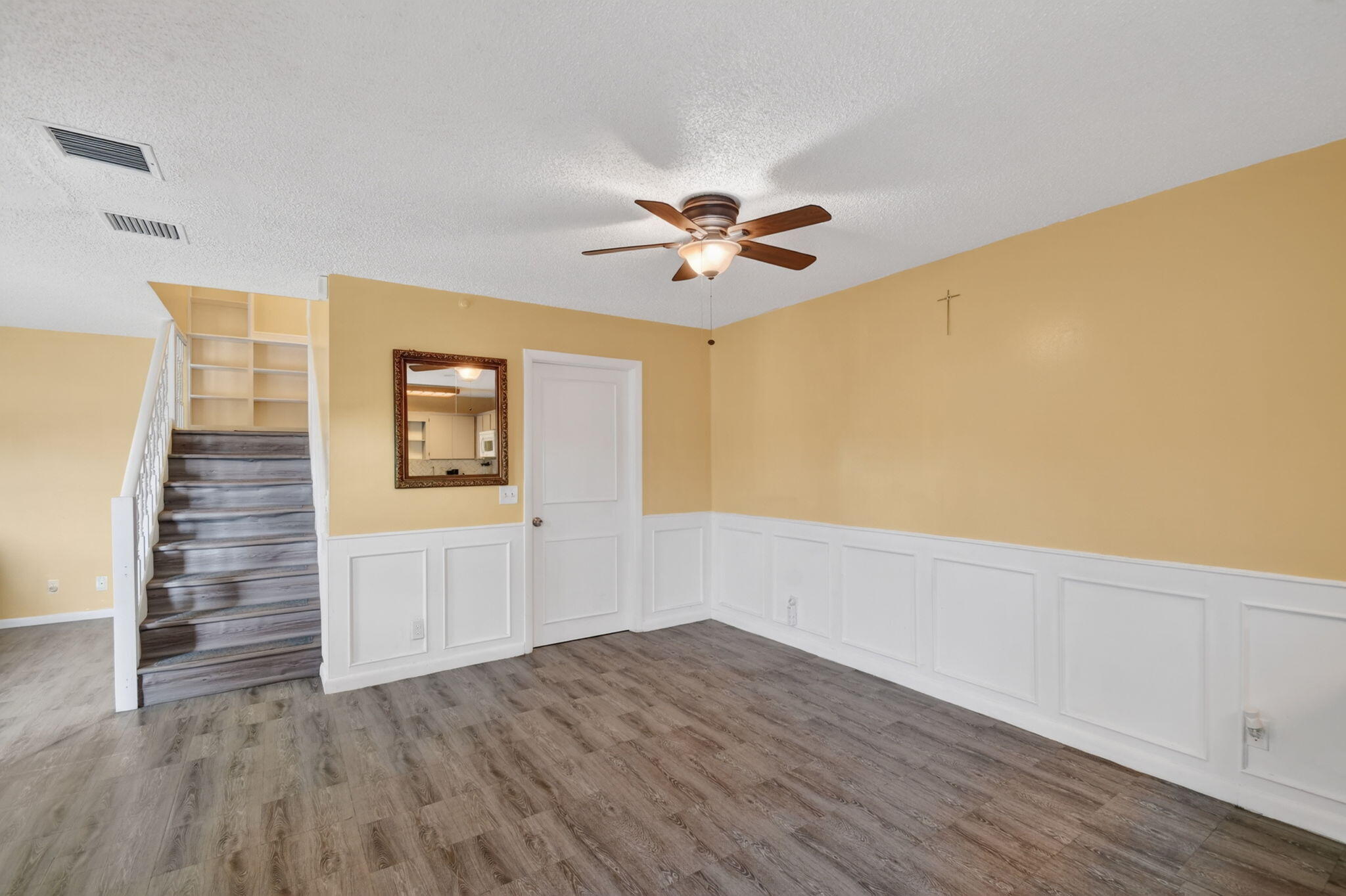 VILLAGE OF TURNBERRY PH II - Residential