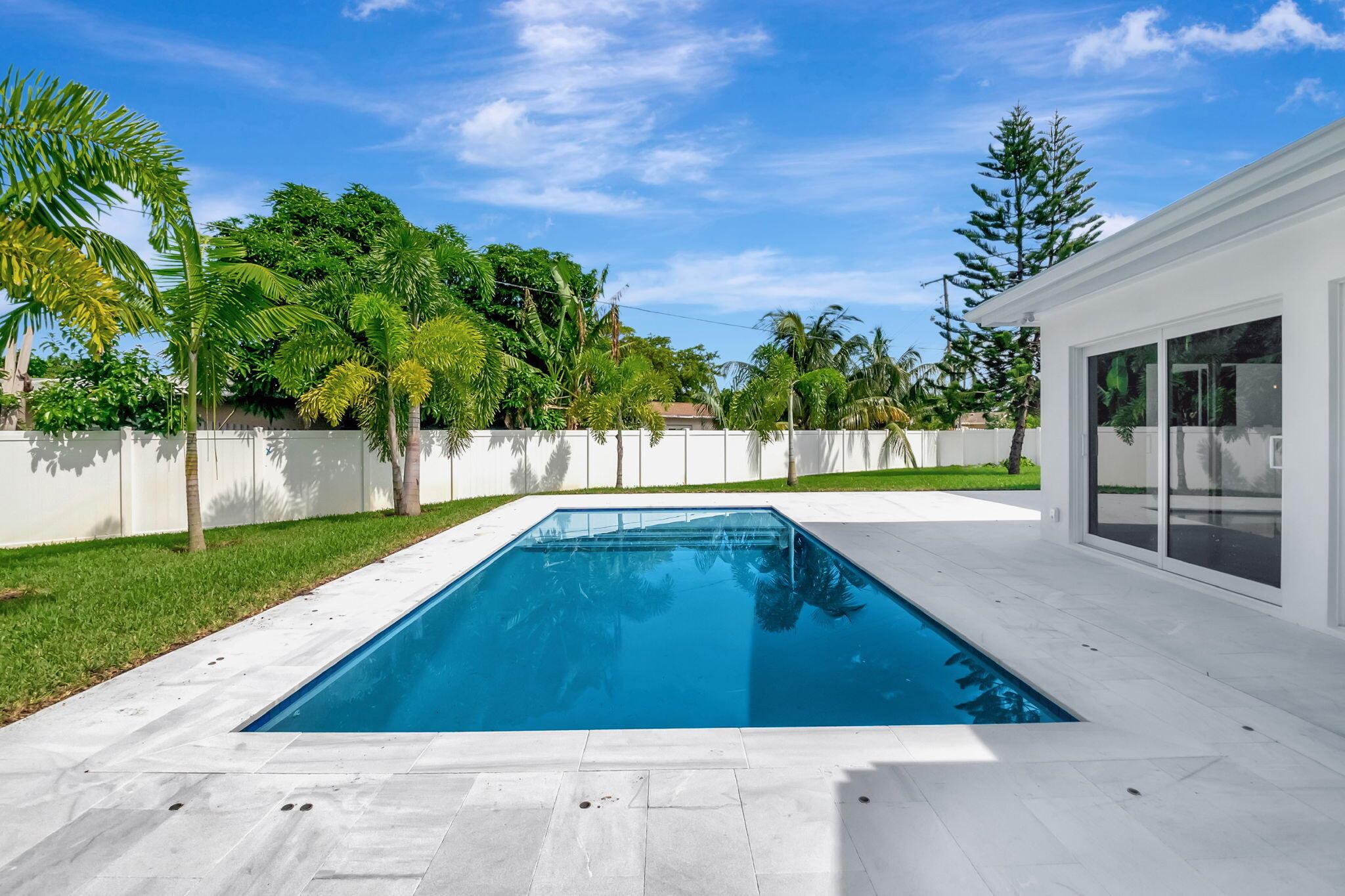 SEACREST ESTATES - Residential Lease