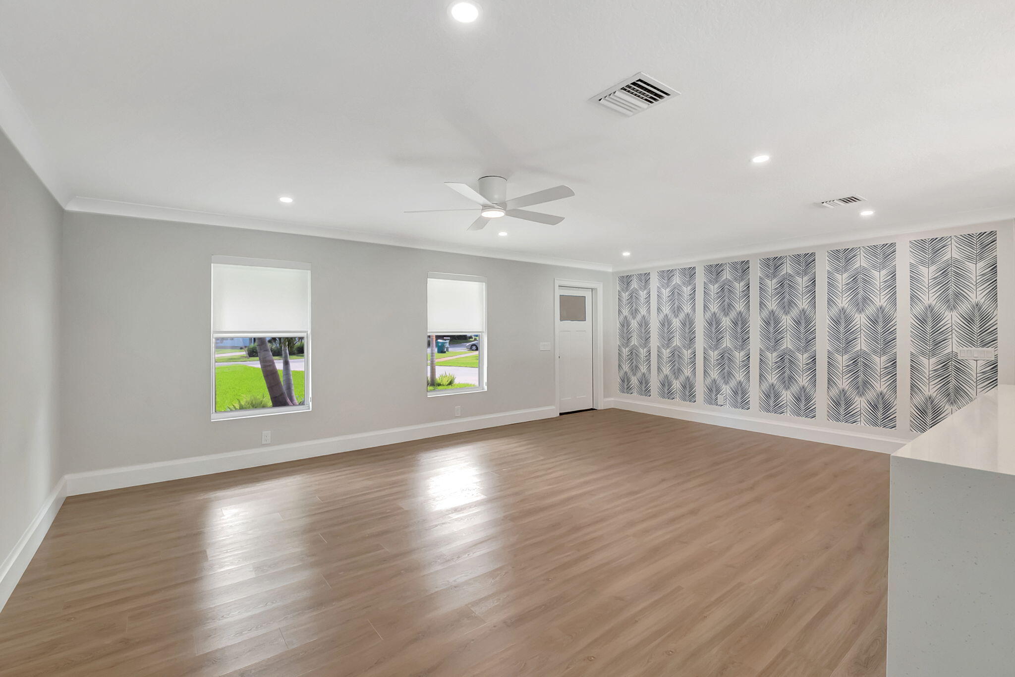 SEACREST ESTATES - Residential Lease