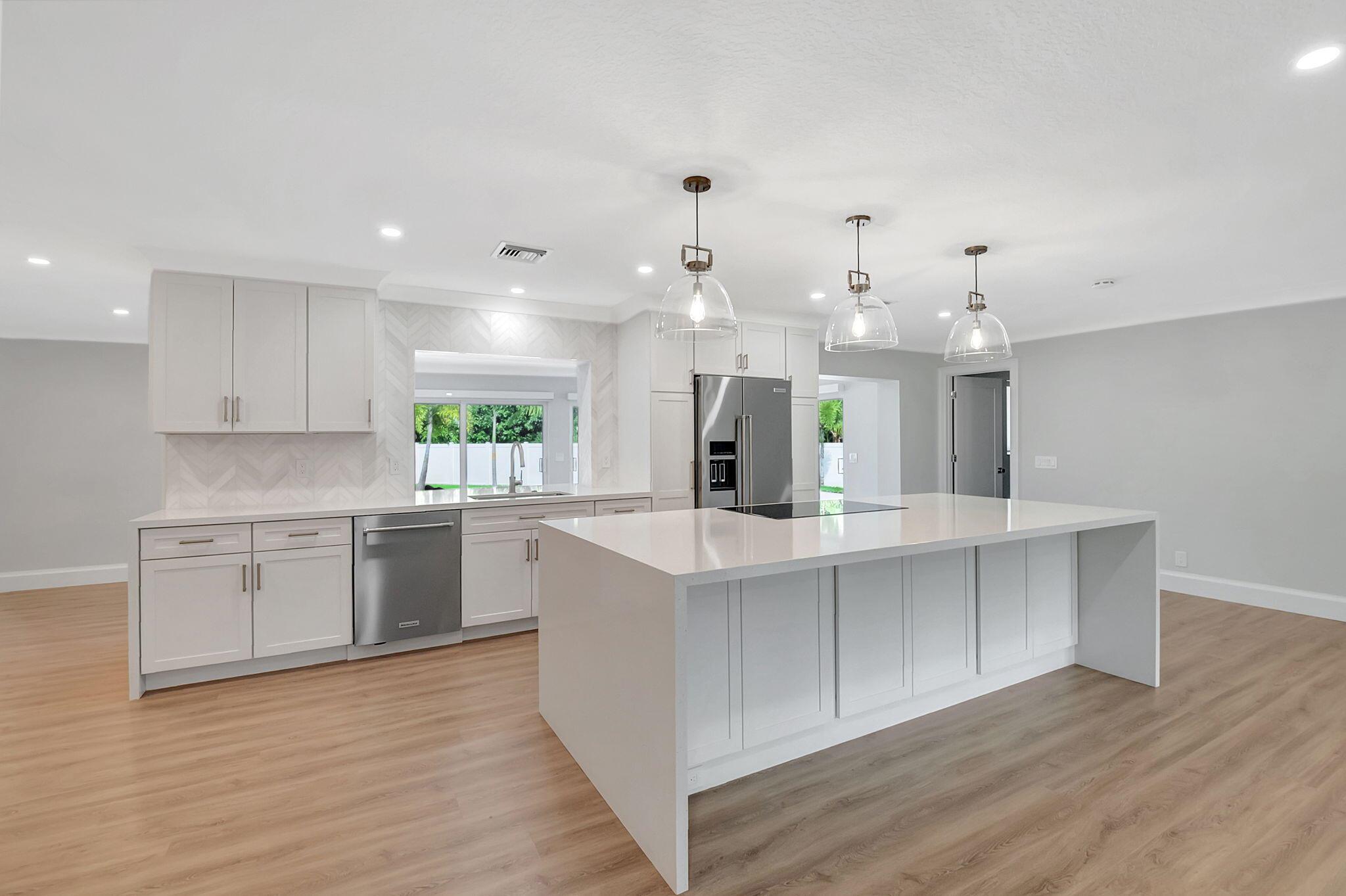 SEACREST ESTATES - Residential Lease