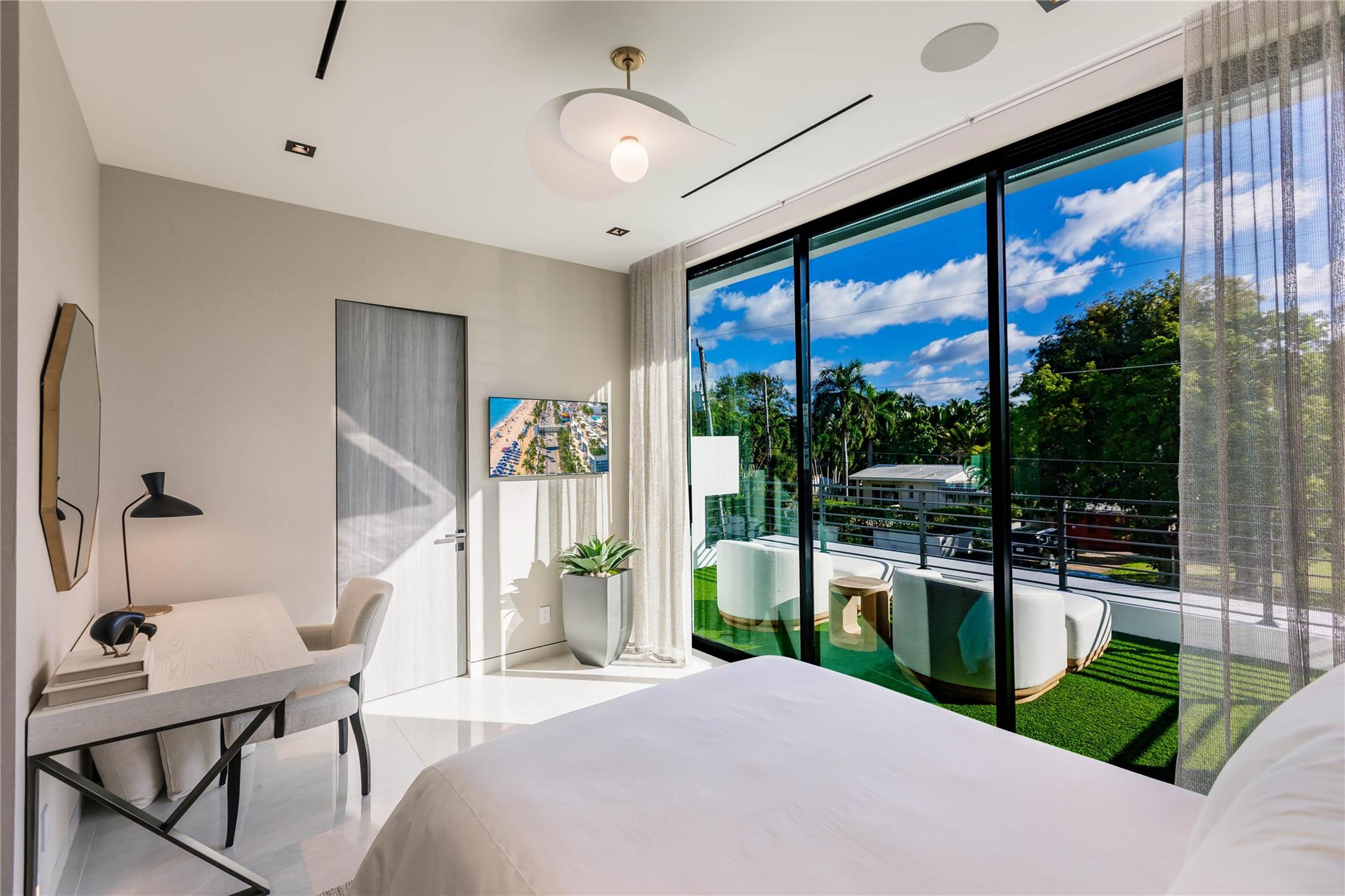 Idlewyld - Residential