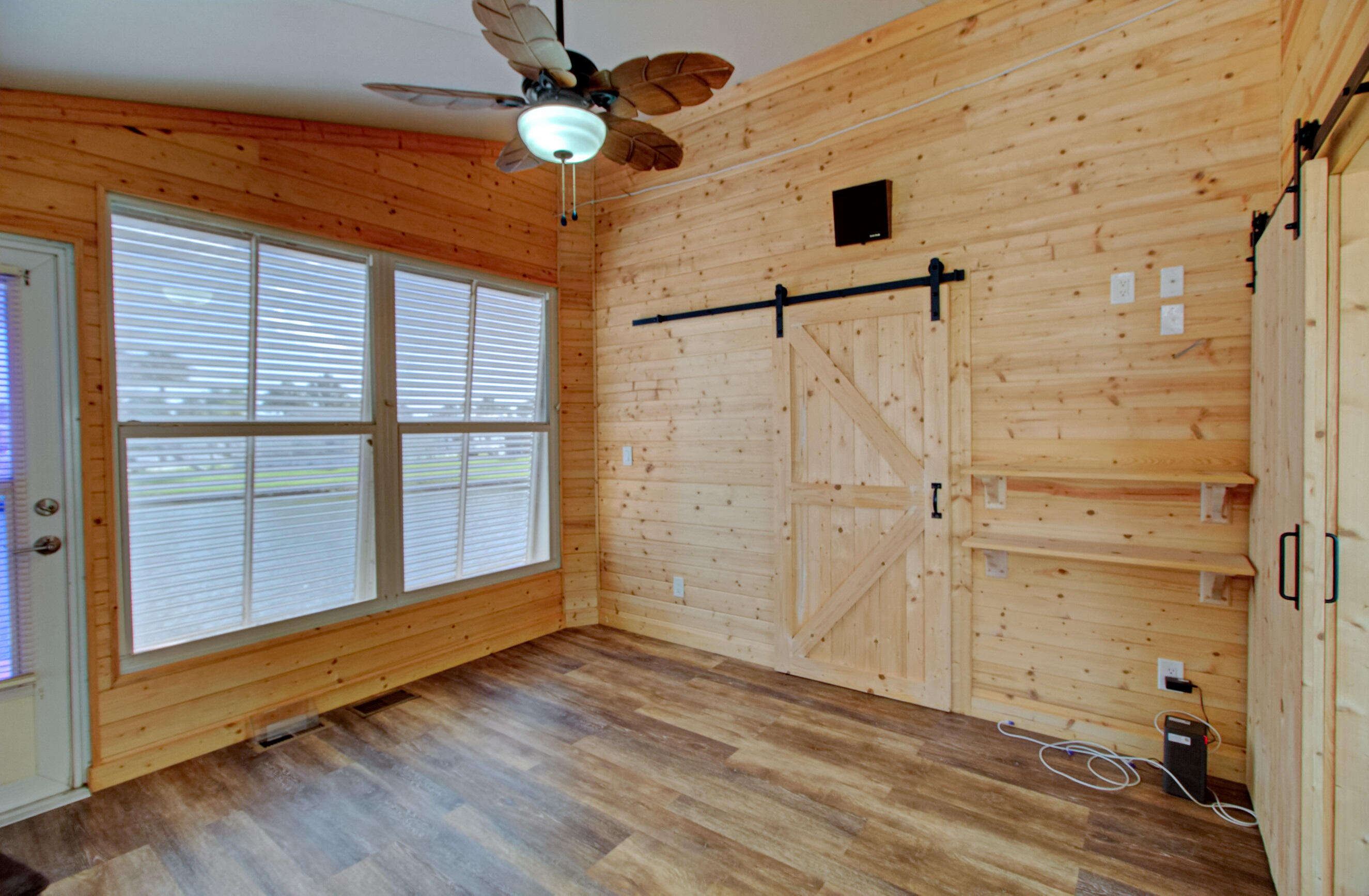 ANCIENT OAKS RV RESORT NO V - Residential