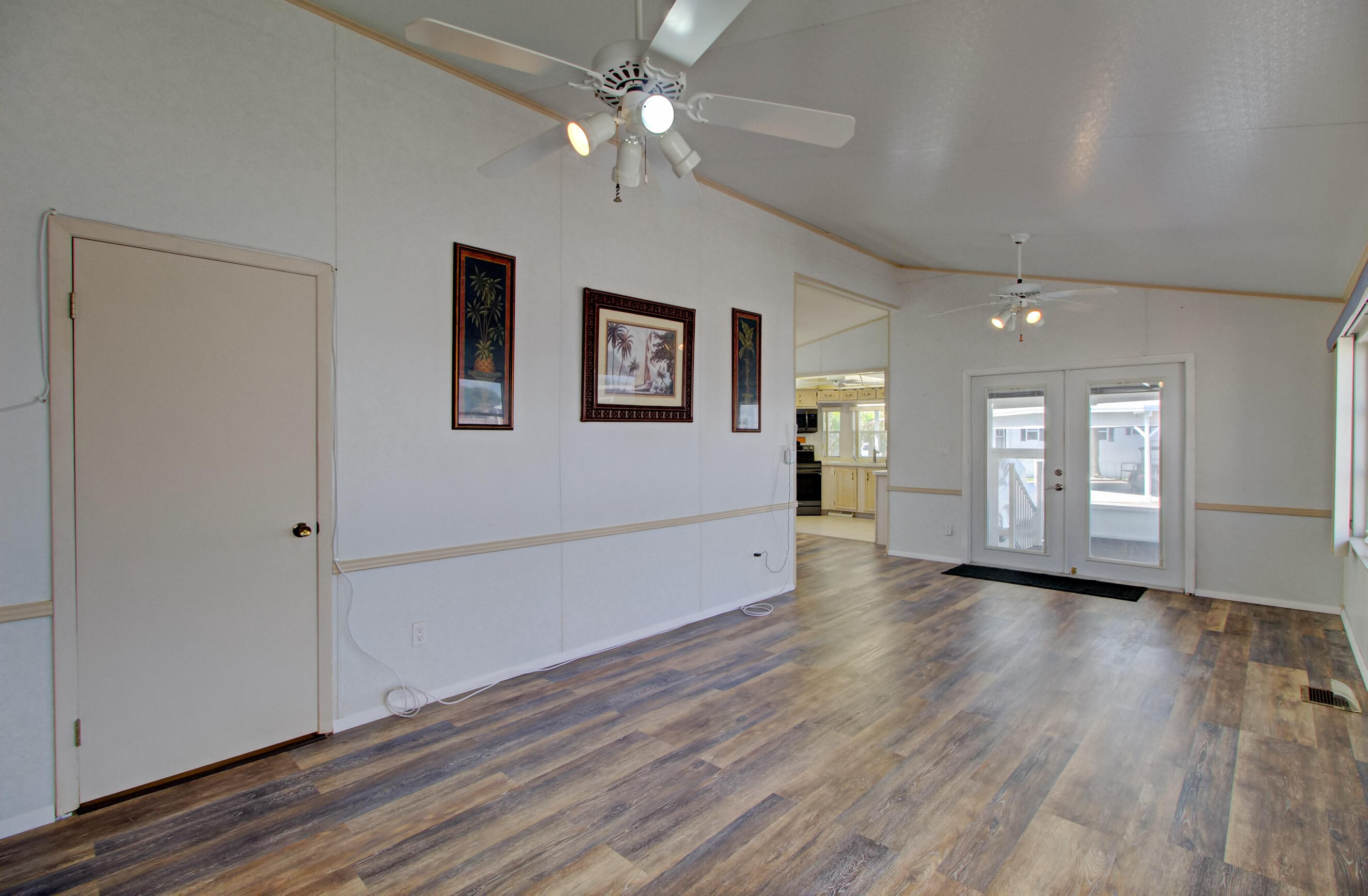 ANCIENT OAKS RV RESORT NO V - Residential