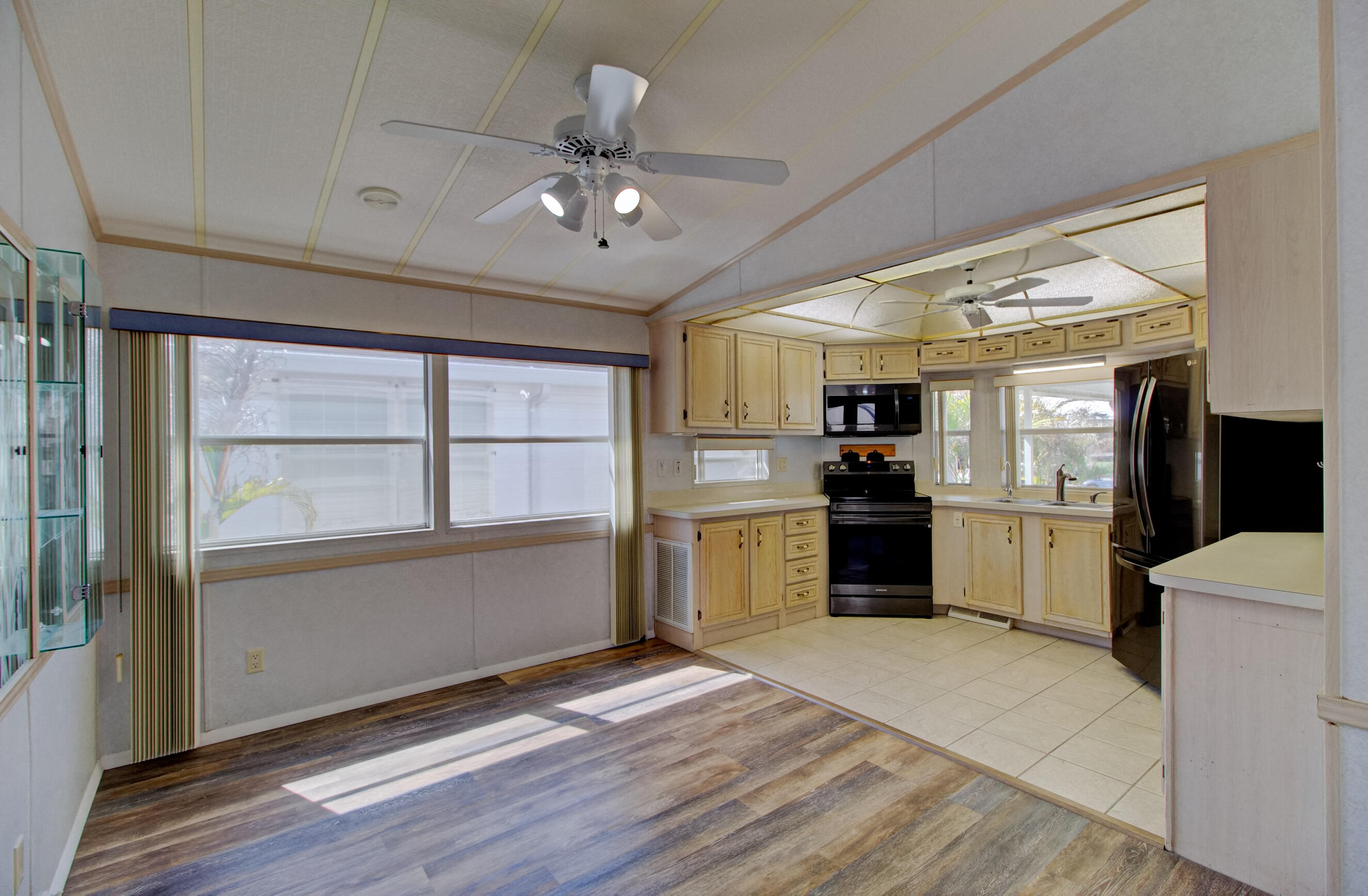 ANCIENT OAKS RV RESORT NO V - Residential