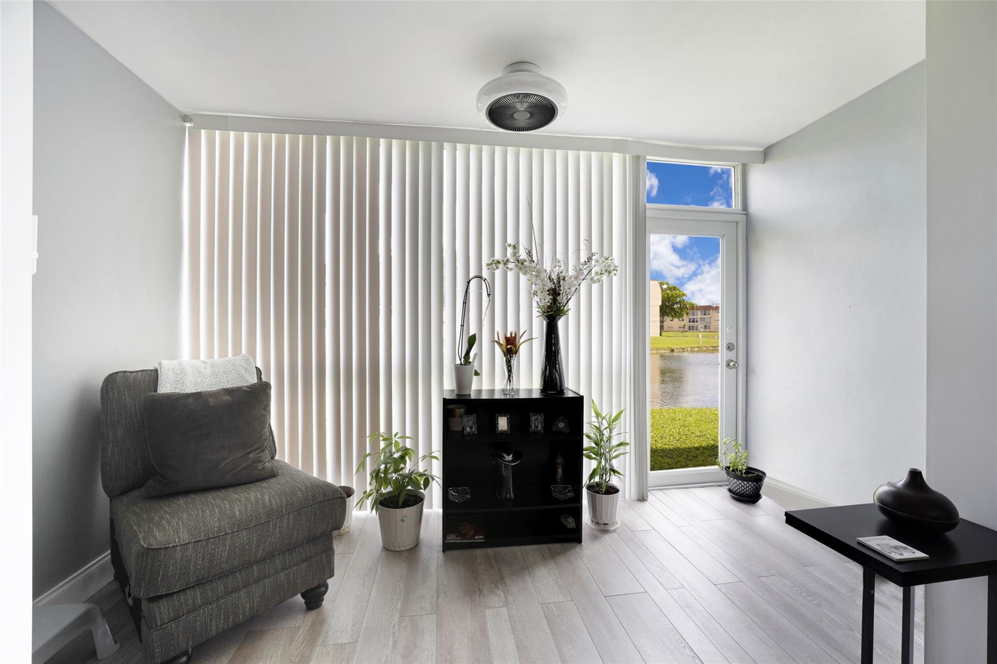 Sunrise Lakes 3 - Residential