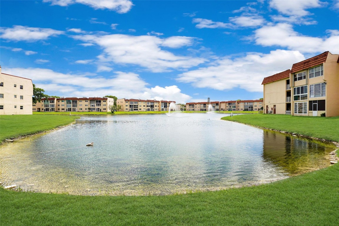 Sunrise Lakes 3 - Residential